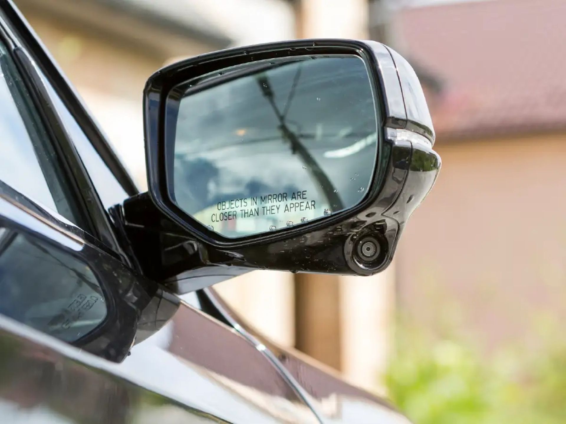 دوربین زیر آینه بغل