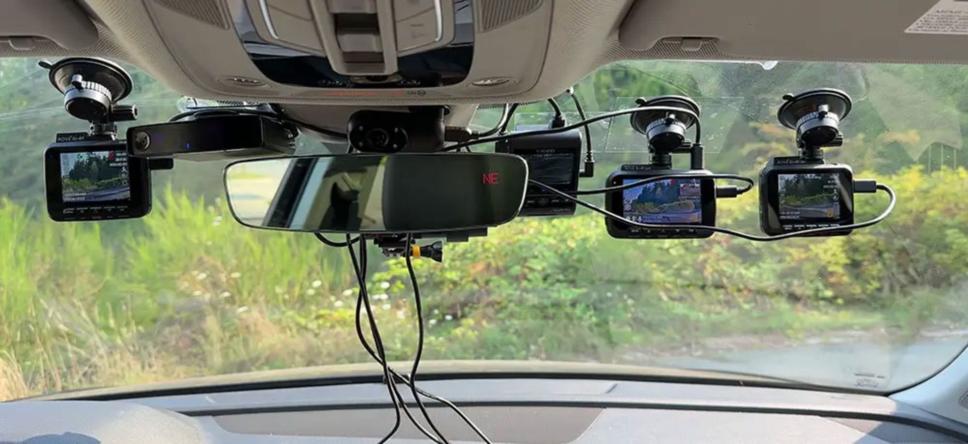 دوربین ثبت وقایع خودرو