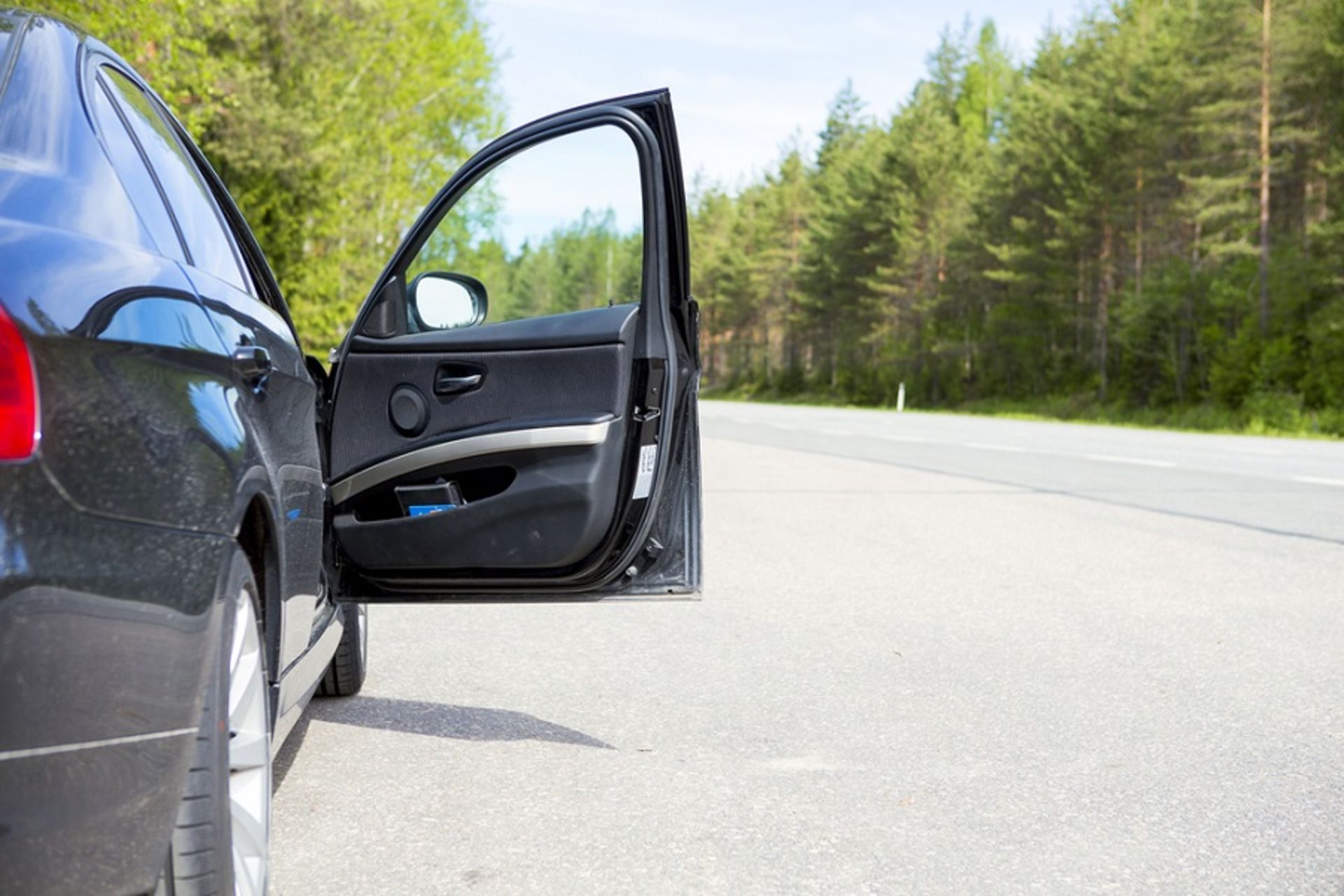 درب باز خودرو