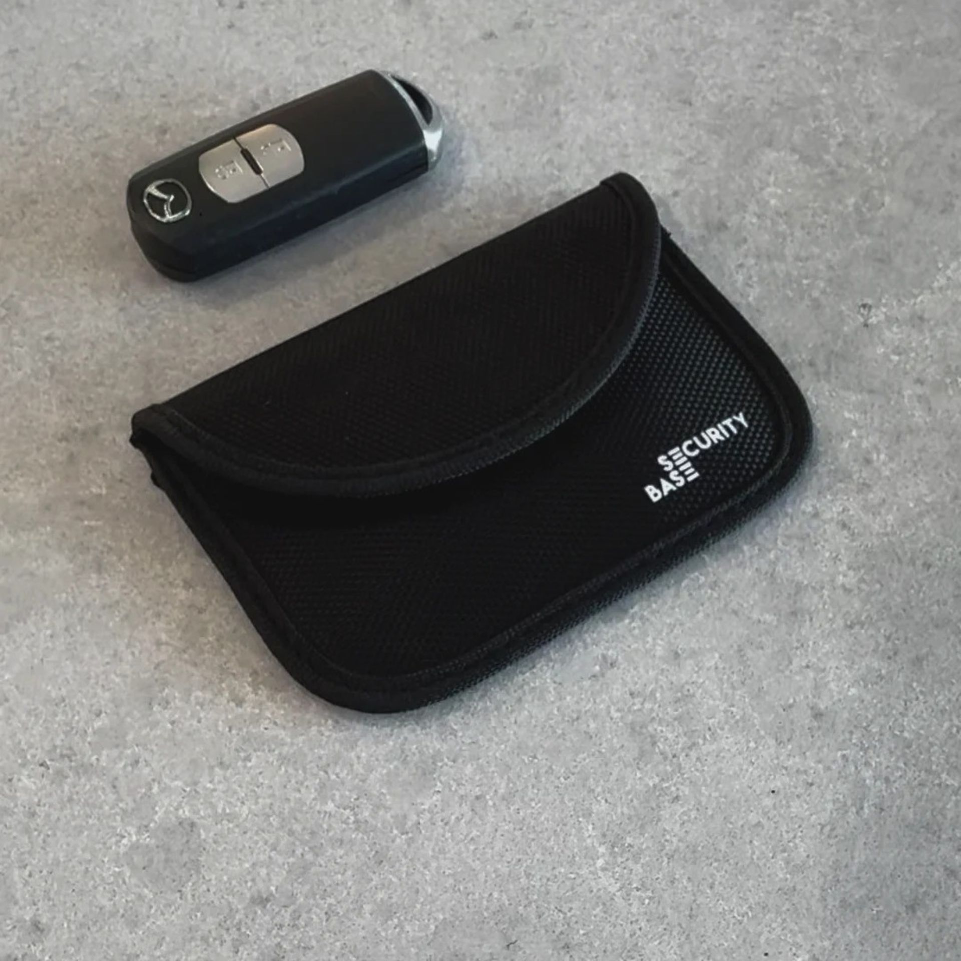 کیف مسدود کننده امواج ریموت ماشین