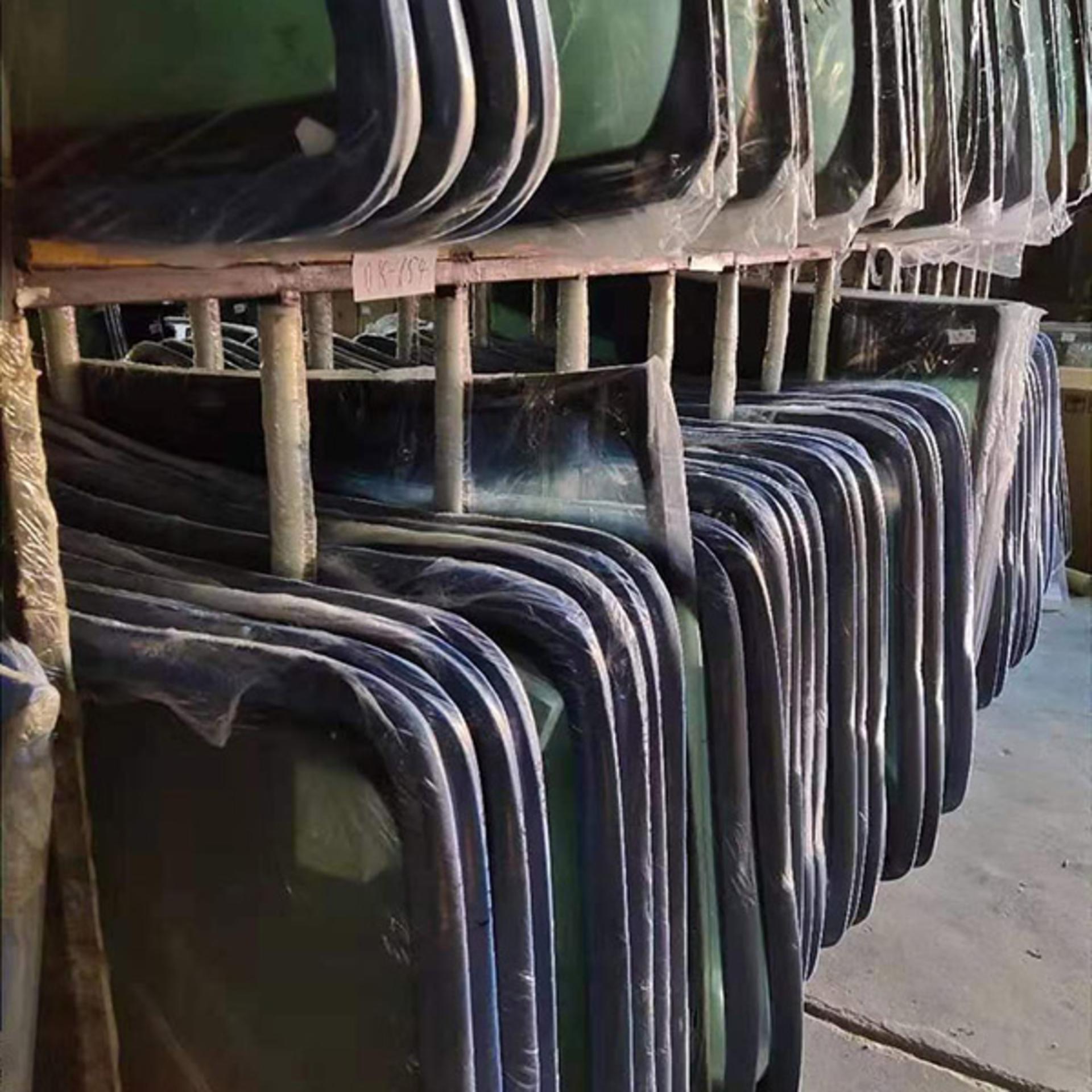 نصب شیشه جلوی خودرو