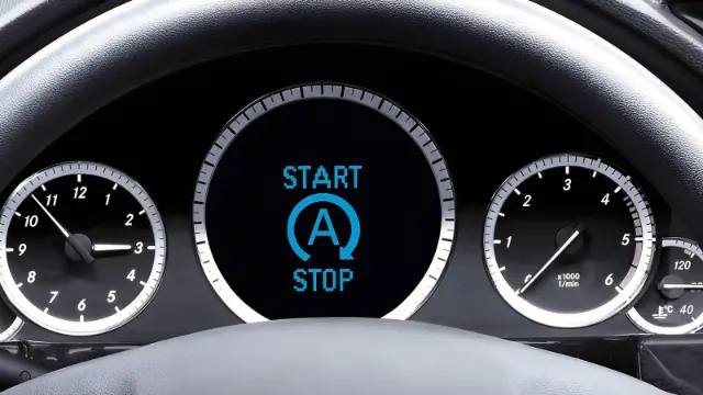 نمایشگر دیجیتال سیستم استارت استاپ (Start-Stop) در داشبورد خودرو