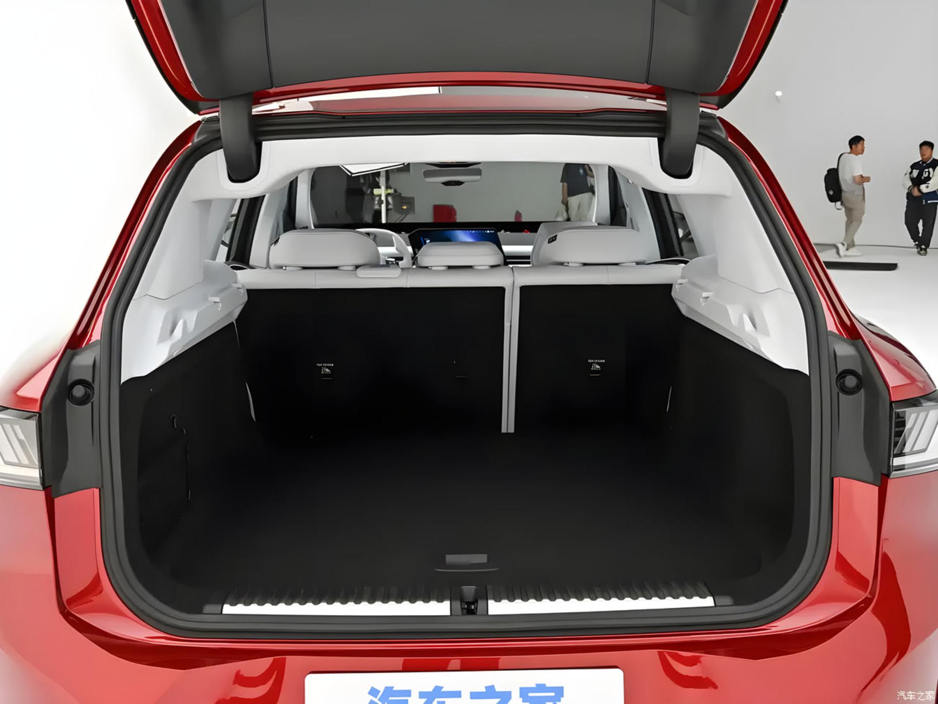 صندوق عقب BMW iX3 L