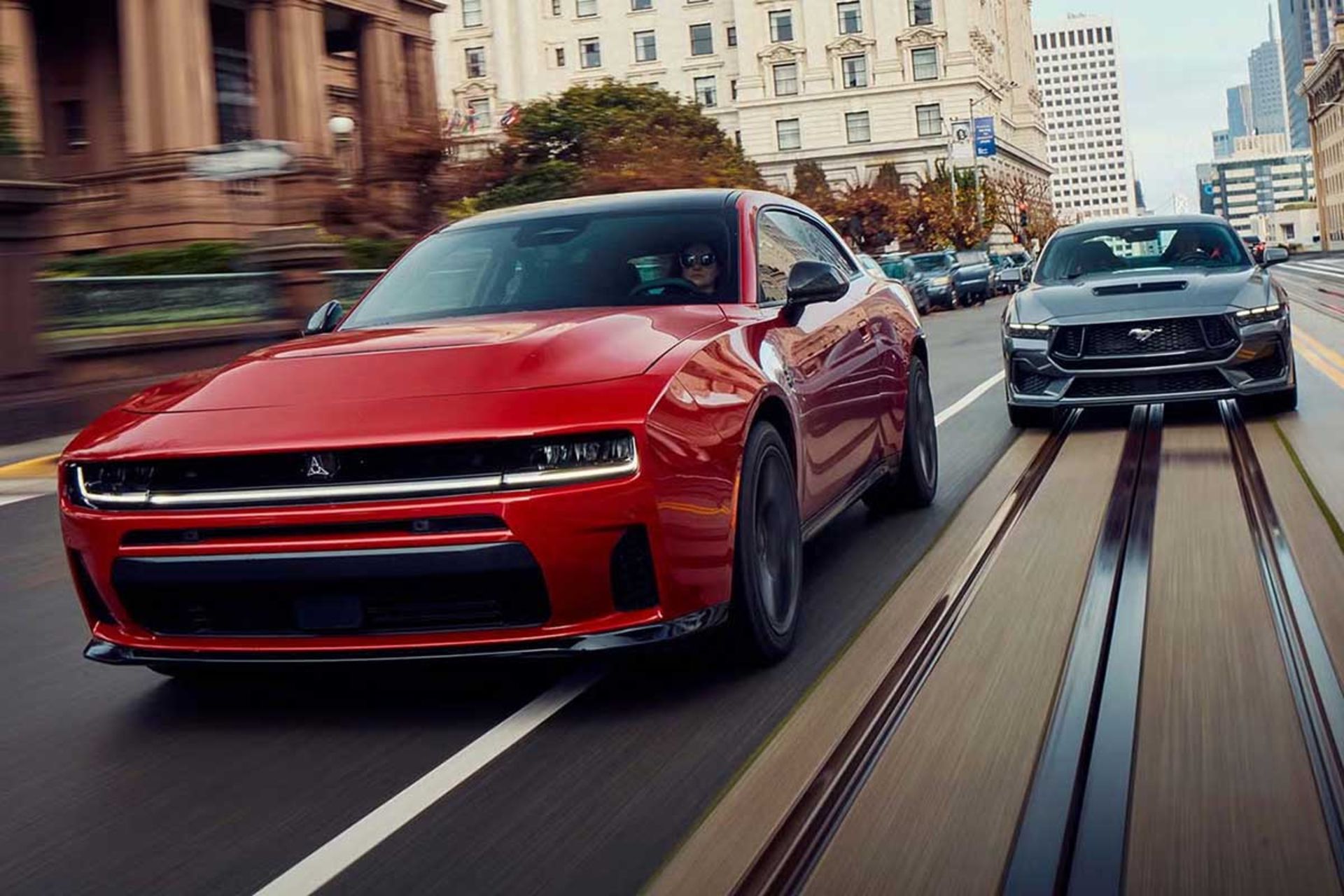 نبرد دوج چارجر و فورد موستانگ