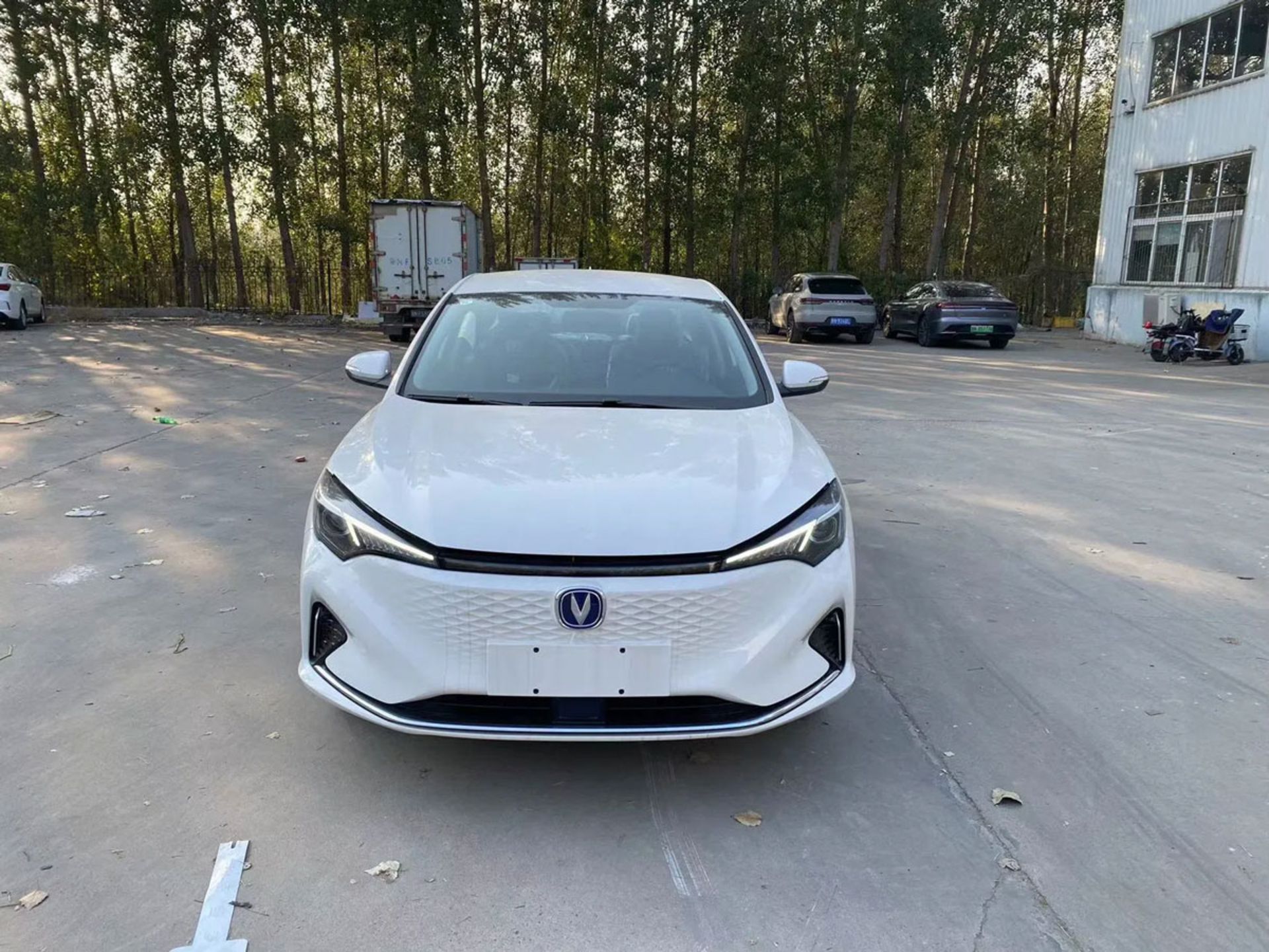 سدان چانگان ایدو EV460 سایپا