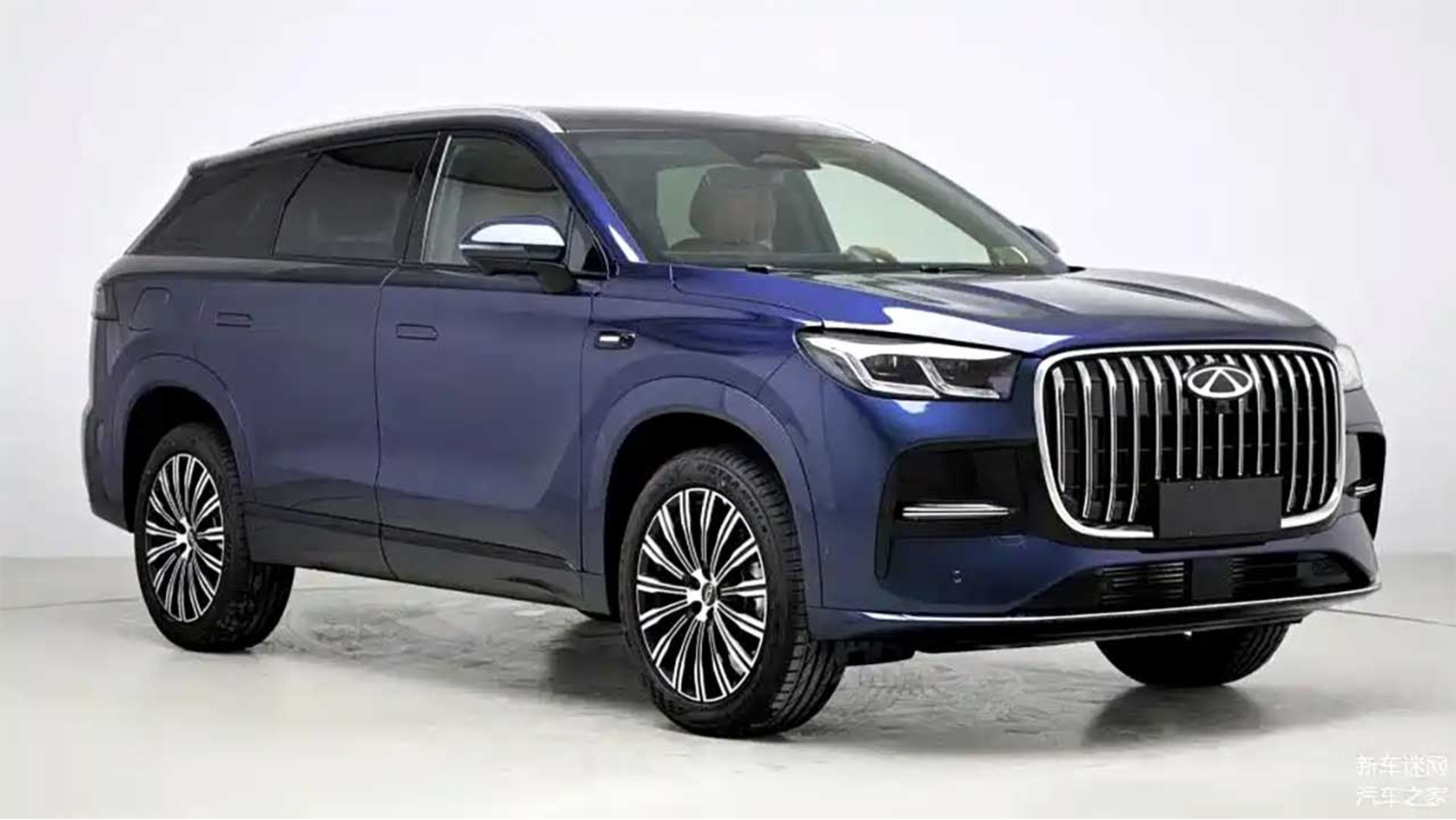 فیس‌لیفت چری تیگو 9 / لوکانو L8