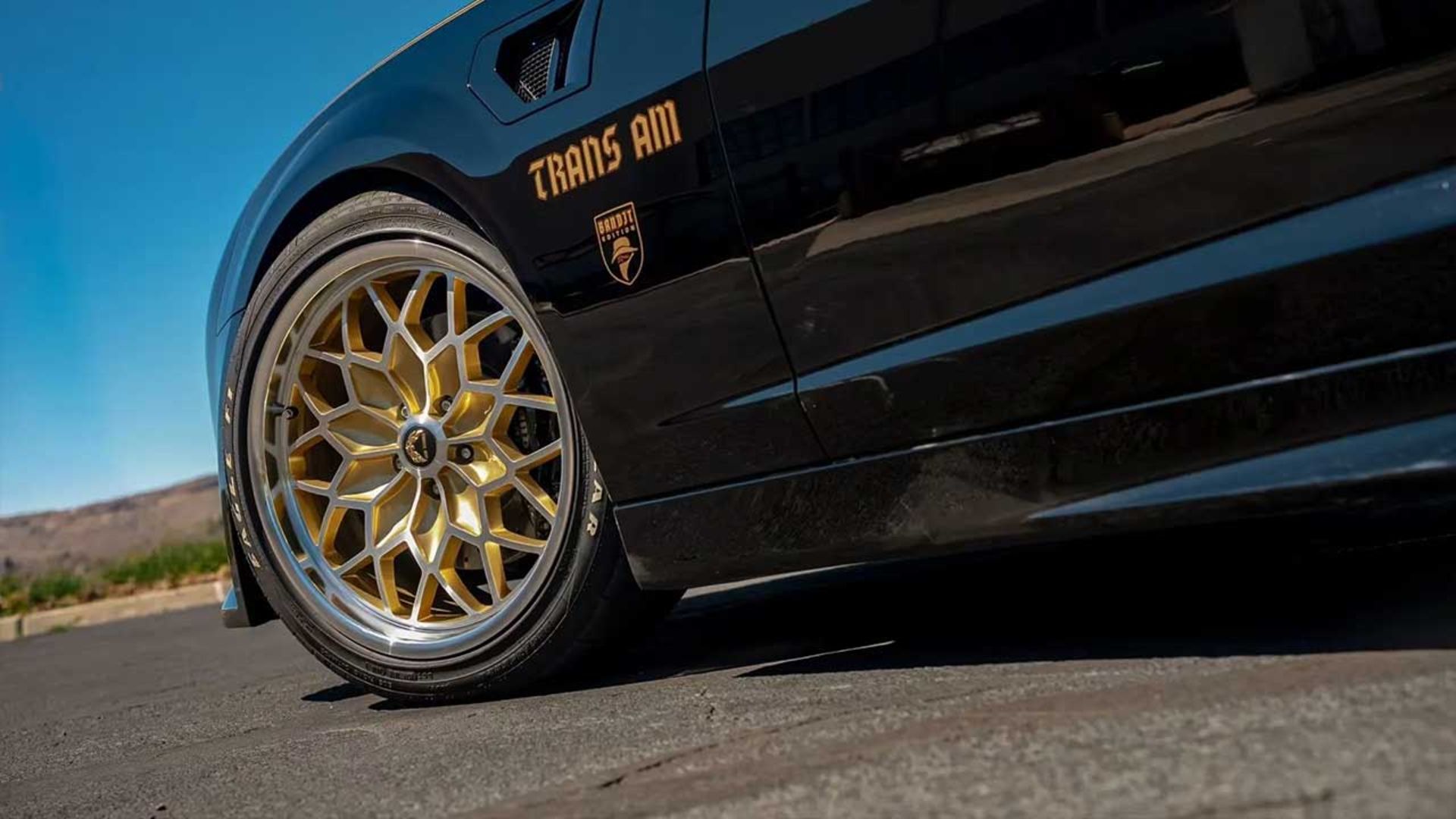 تبدیل شورلت کامارو به پونتیاک ترنس ام 