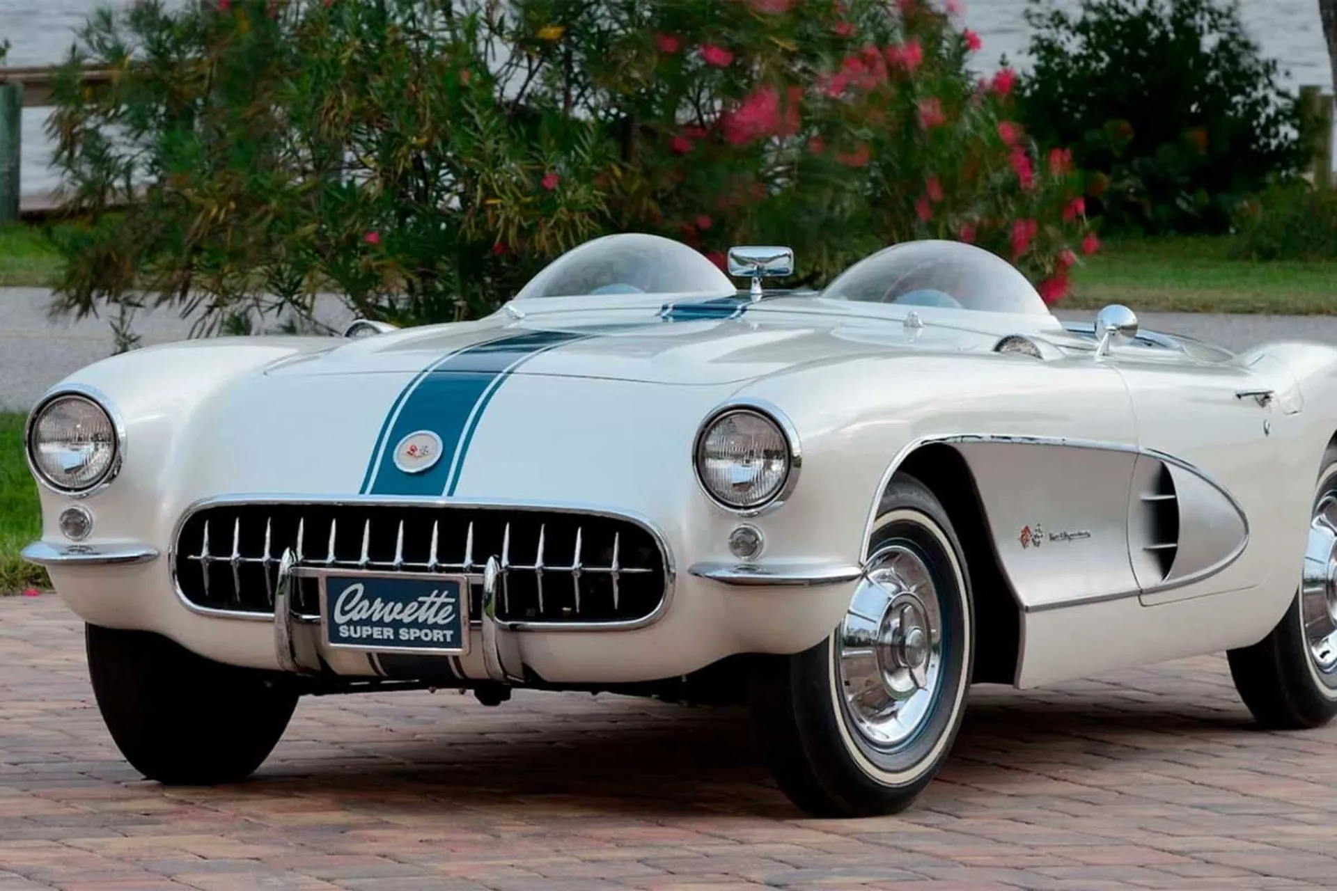 کوروت سوپراسپرت 1957