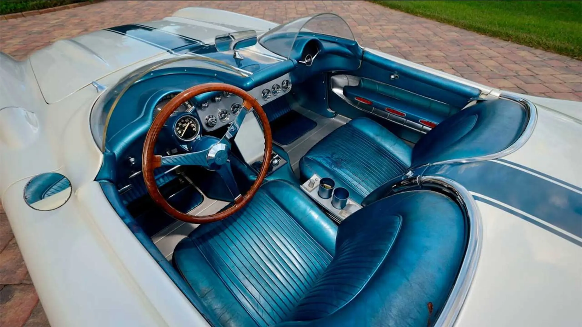 کوروت سوپراسپرت 1957