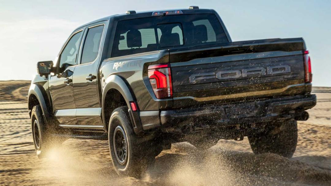فورد F150 رپتور نمای عقب