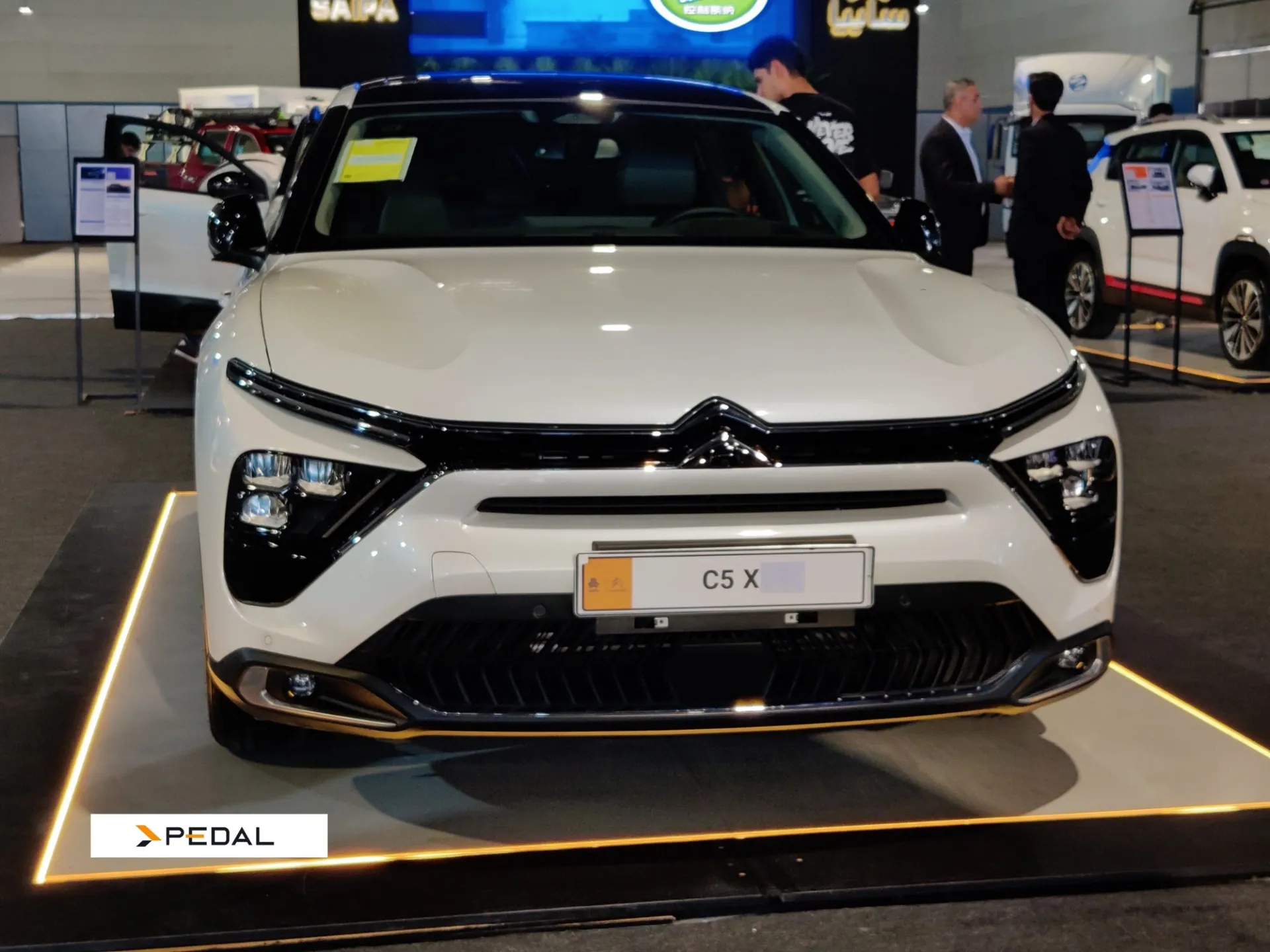 جلوی سیتروئن c5 x