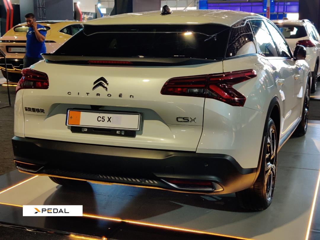 عقب سیتروئن c5 x