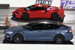tesla vs mclaren artura 