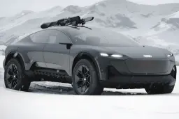 خودروی مفهومی آئودی (Audi) با تجهیزات اسکی در محیط کوهستانی برفی