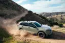 خودرو هوندا CR-V TrailSport (Honda CR-V TrailSport) در حال حرکت در مسیر خاکی کوهستانی