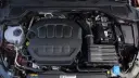 موتور توربوی ۲ لیتری (2.0-liter) خودروی فولکس‌واگن (Volkswagen) در محفظه موتور