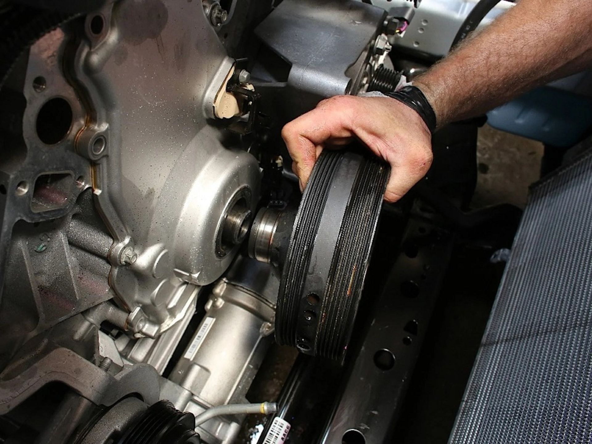 تعویض بالانسر موتور