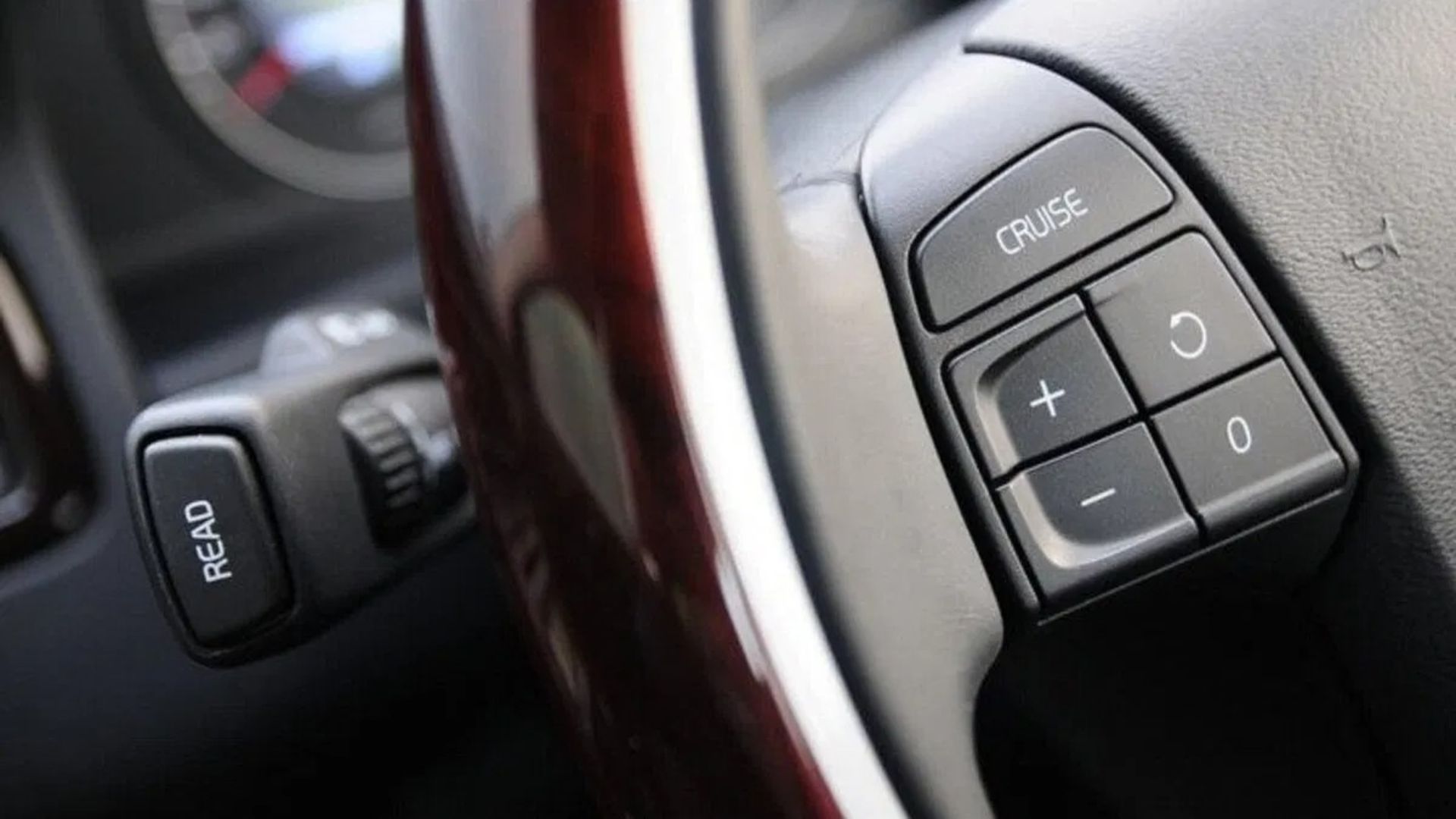 دکمه های کروز کنترل
