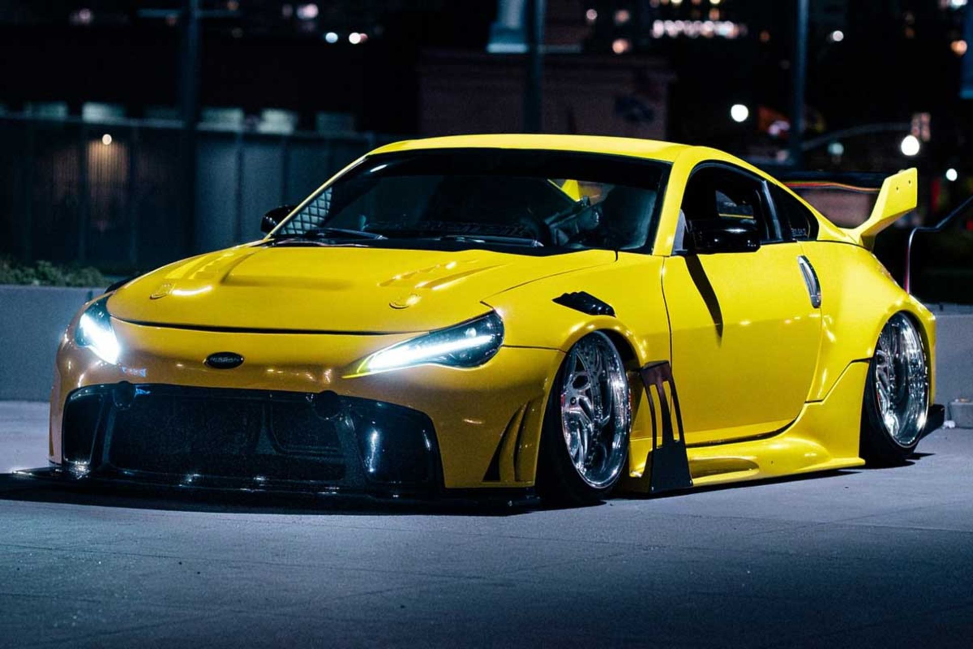 تیونینگ عجیب نیسان 350Z با الهام از سایبرپانک