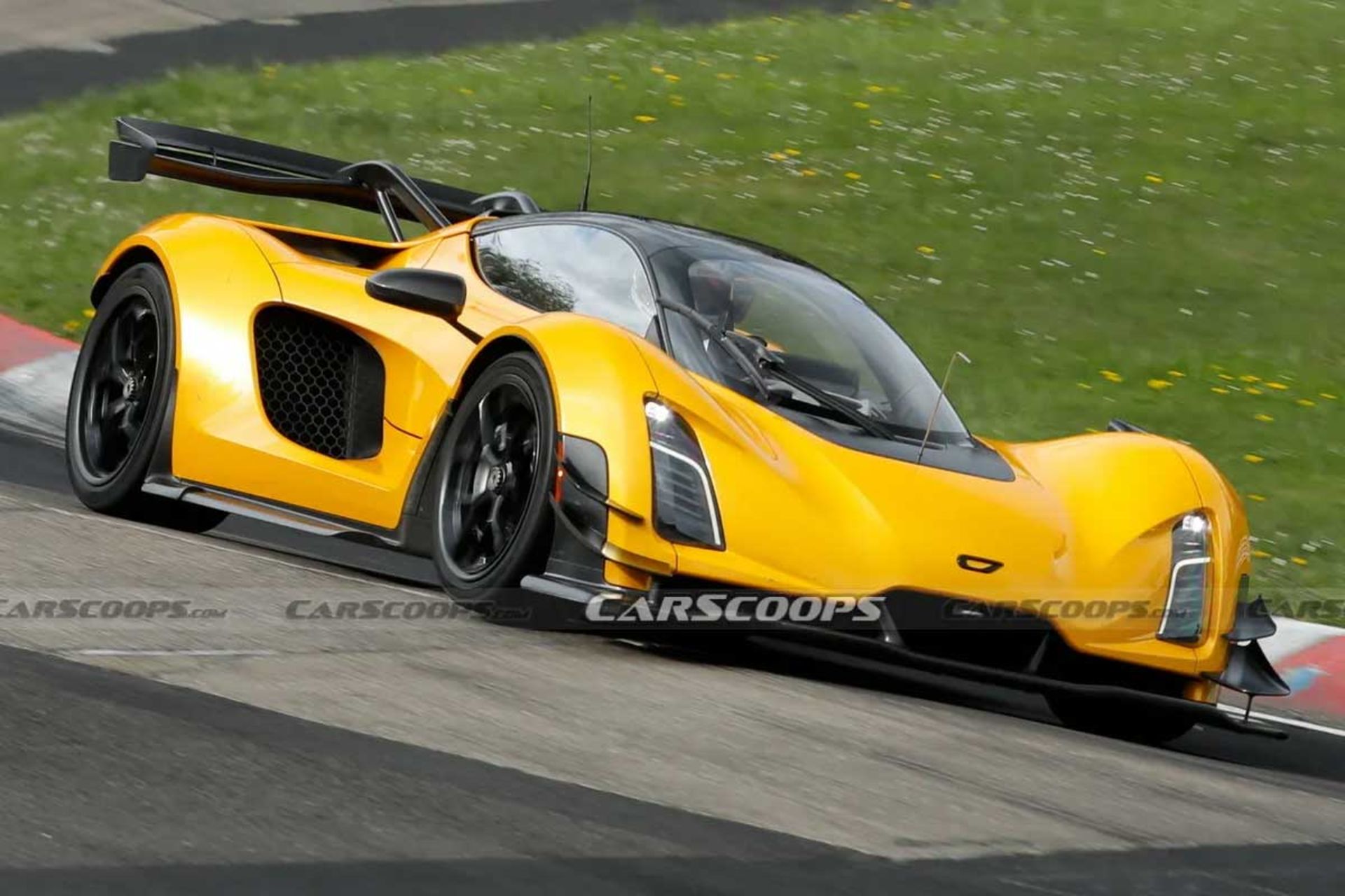 زینگر 21C در نوربرگ‌رینگ