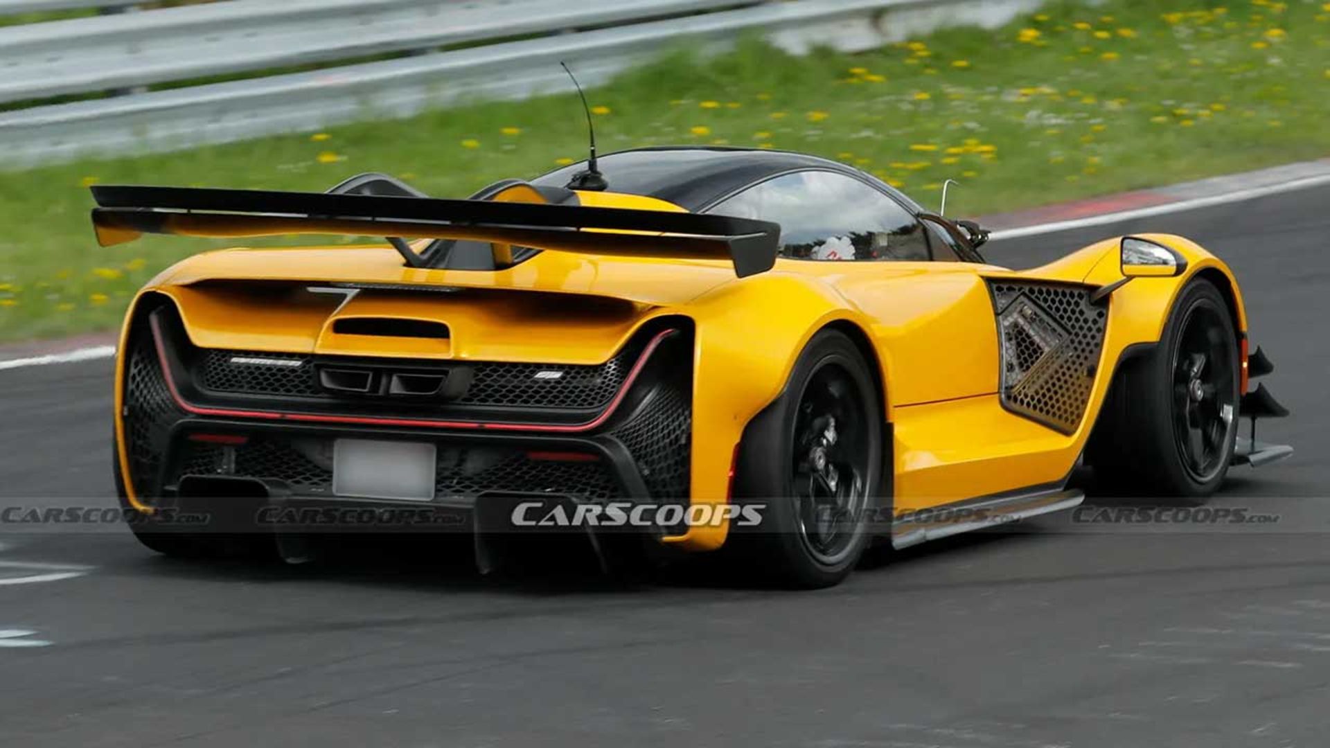 زینگر 21C در نوربرگ‌رینگ