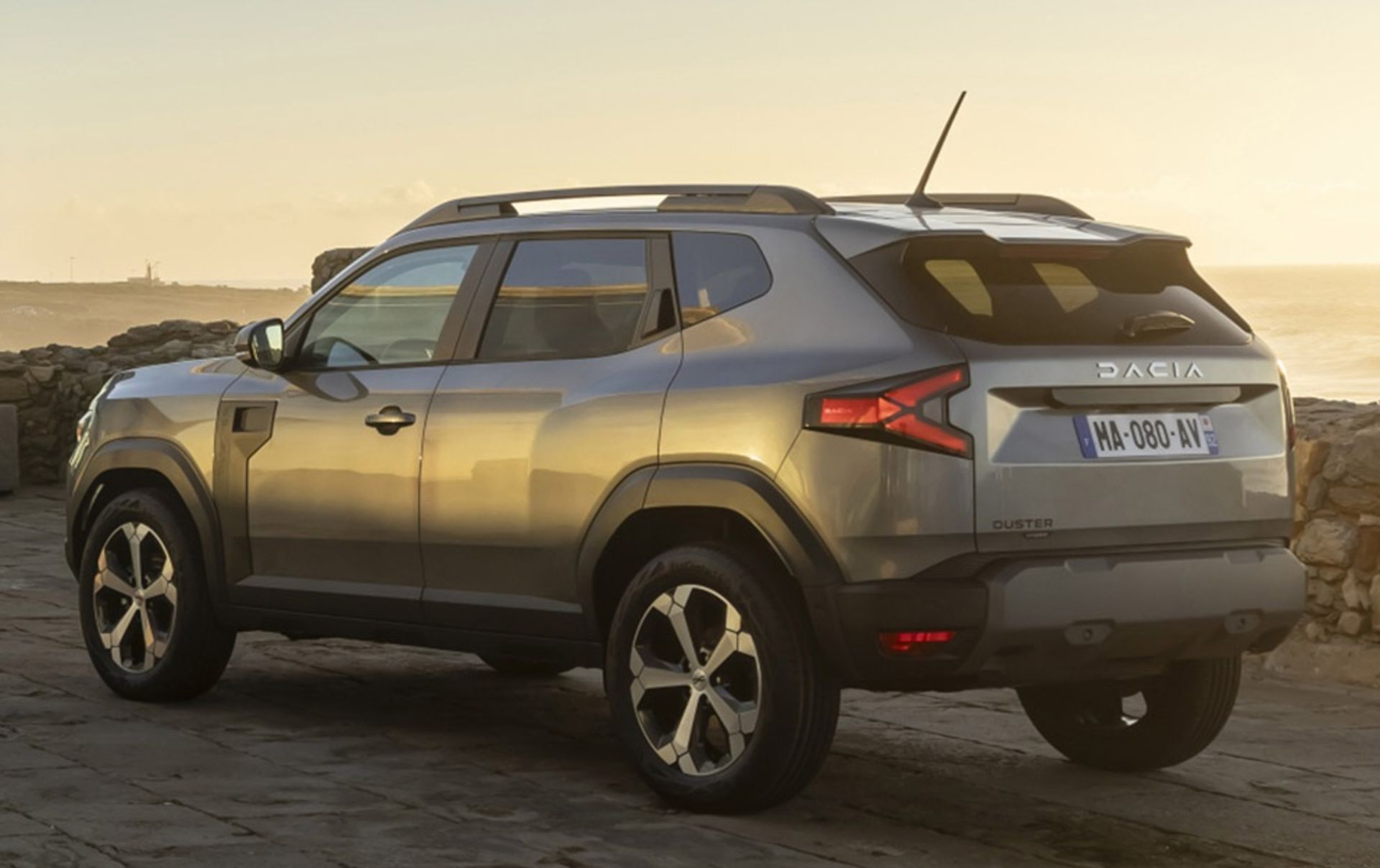 Dacia Duster Hybrid 2025 