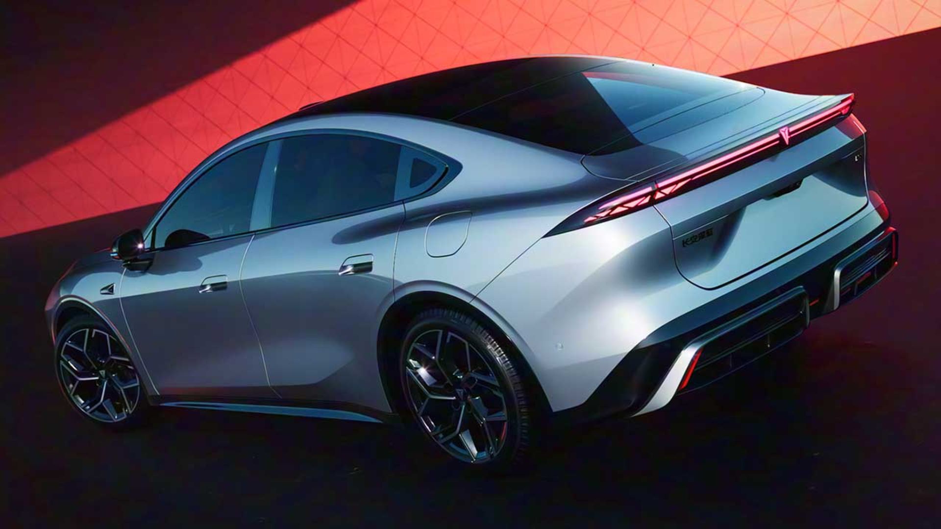 چانگان دیپال L06