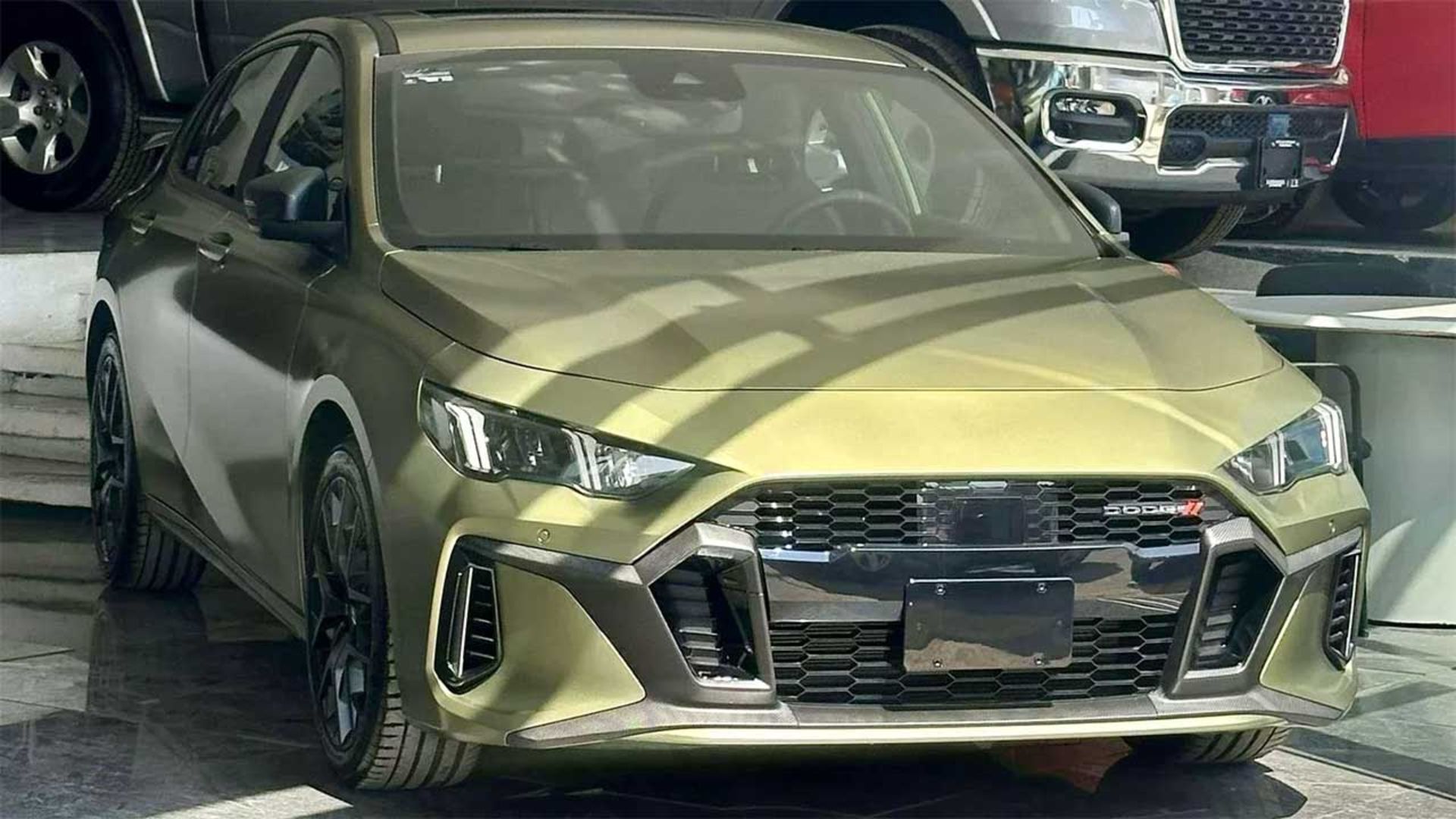 دوج اتیتود گرین هورنت