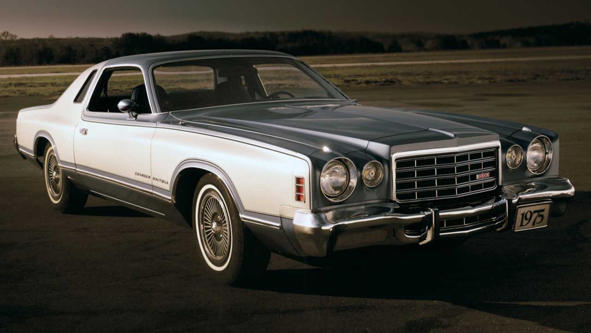 دوج چارجر 1975