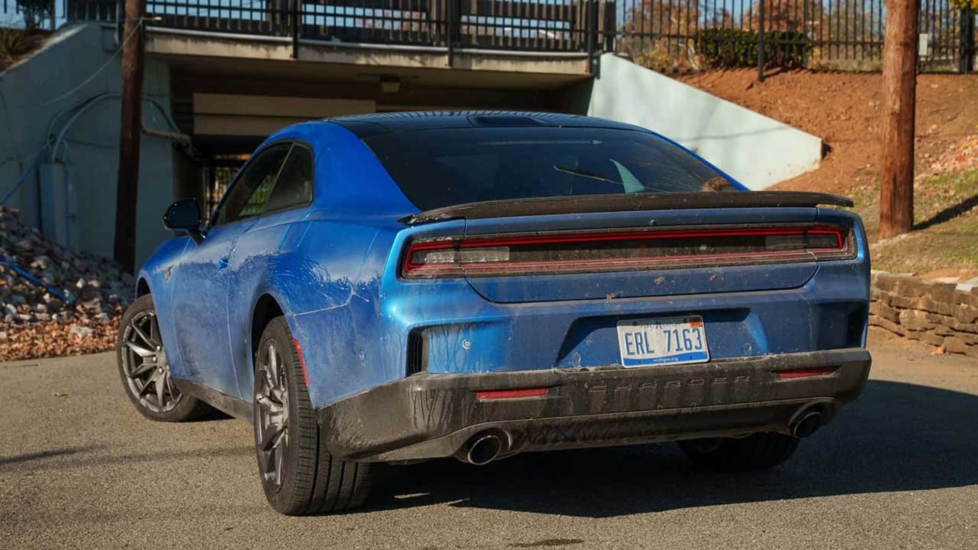 دوج چارجر سیکس پک بنزینی 