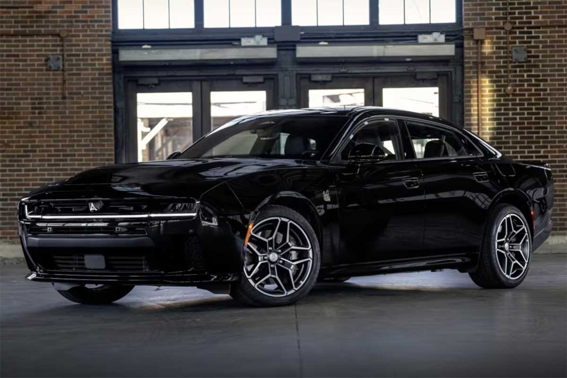 دوج چارجر سیکس پک سدان