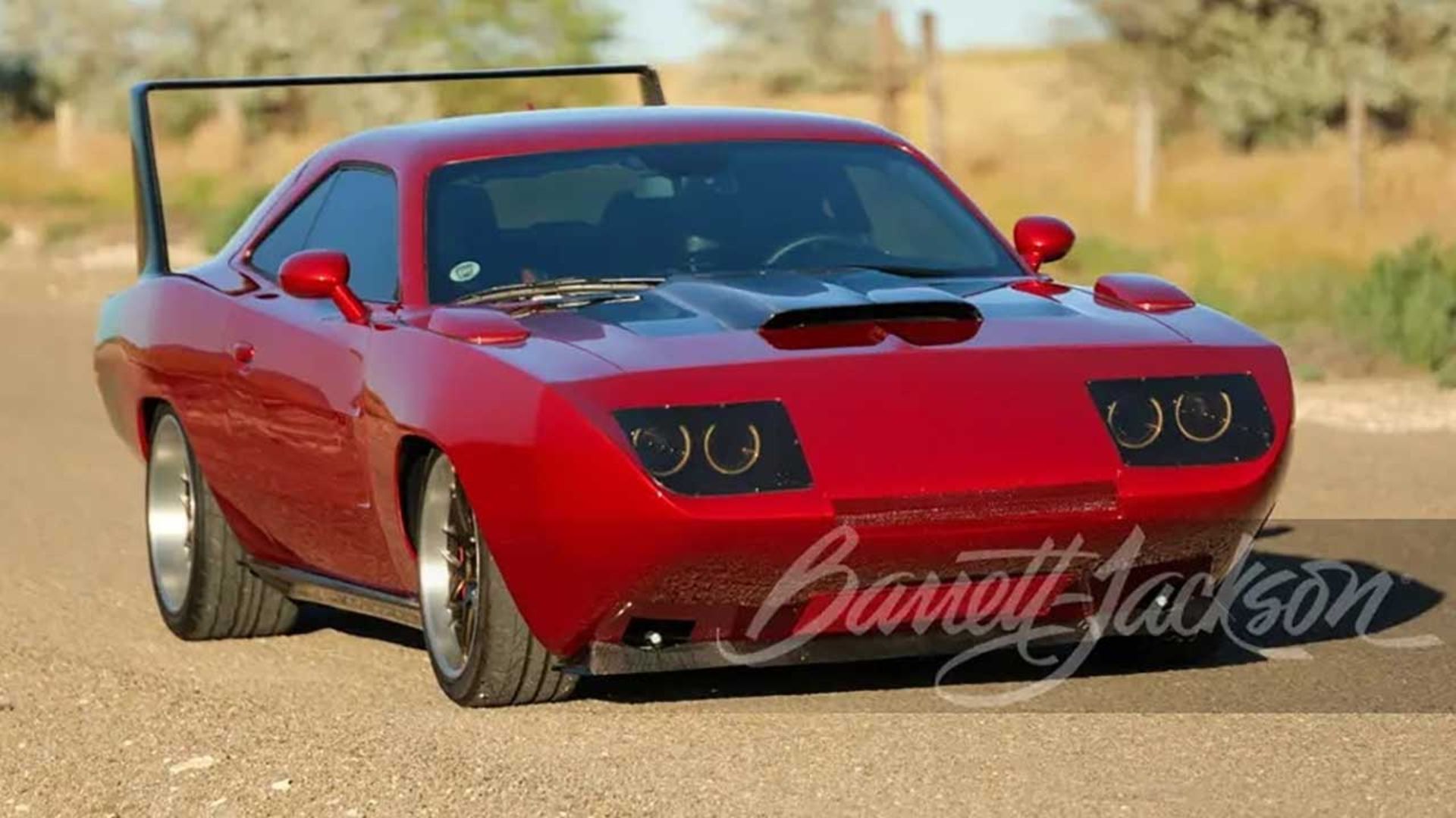 دوج چارجر دیتونا 1969 بر اساس چلنجر هلکت 