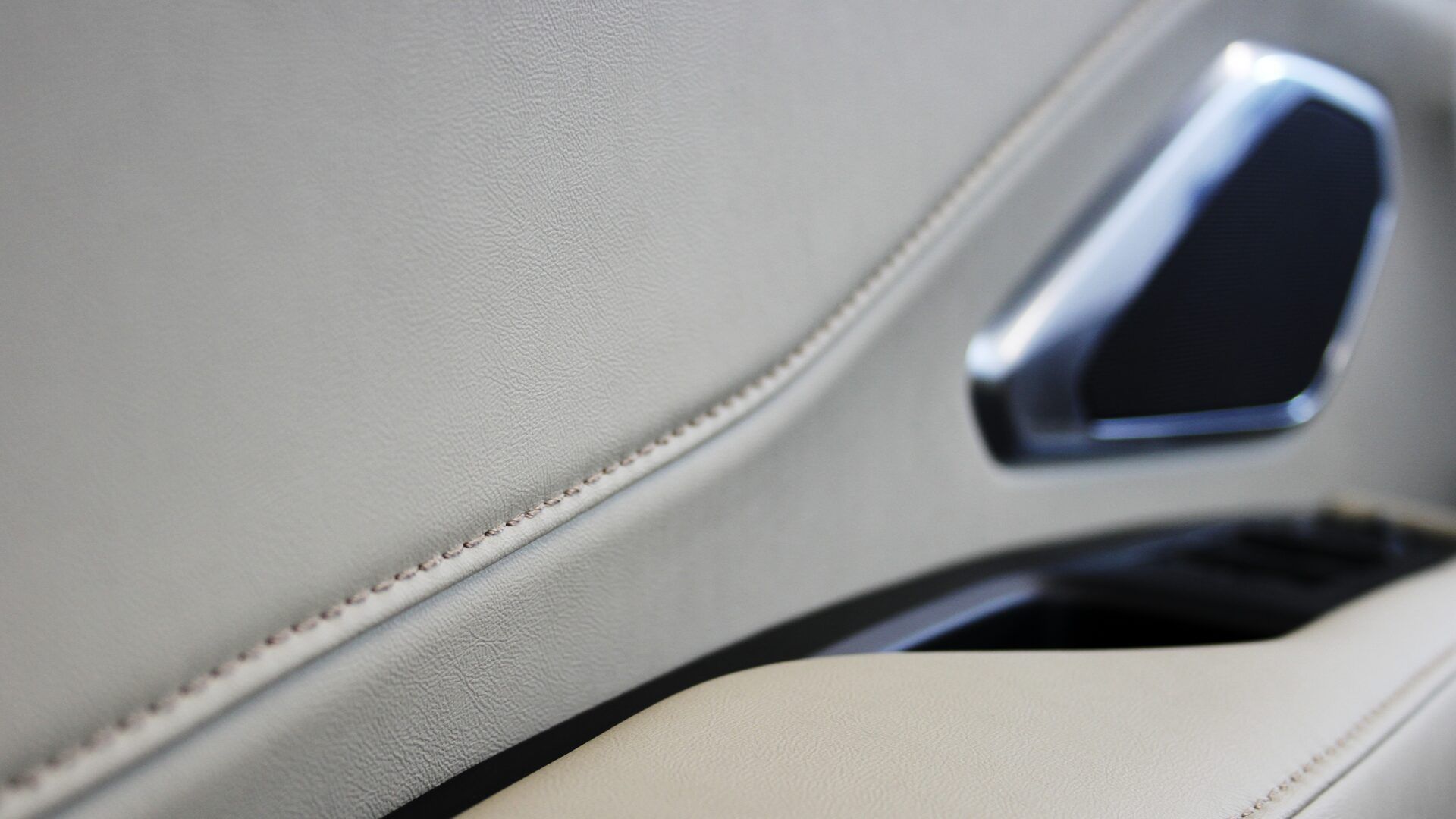 تریم رنگی کابین