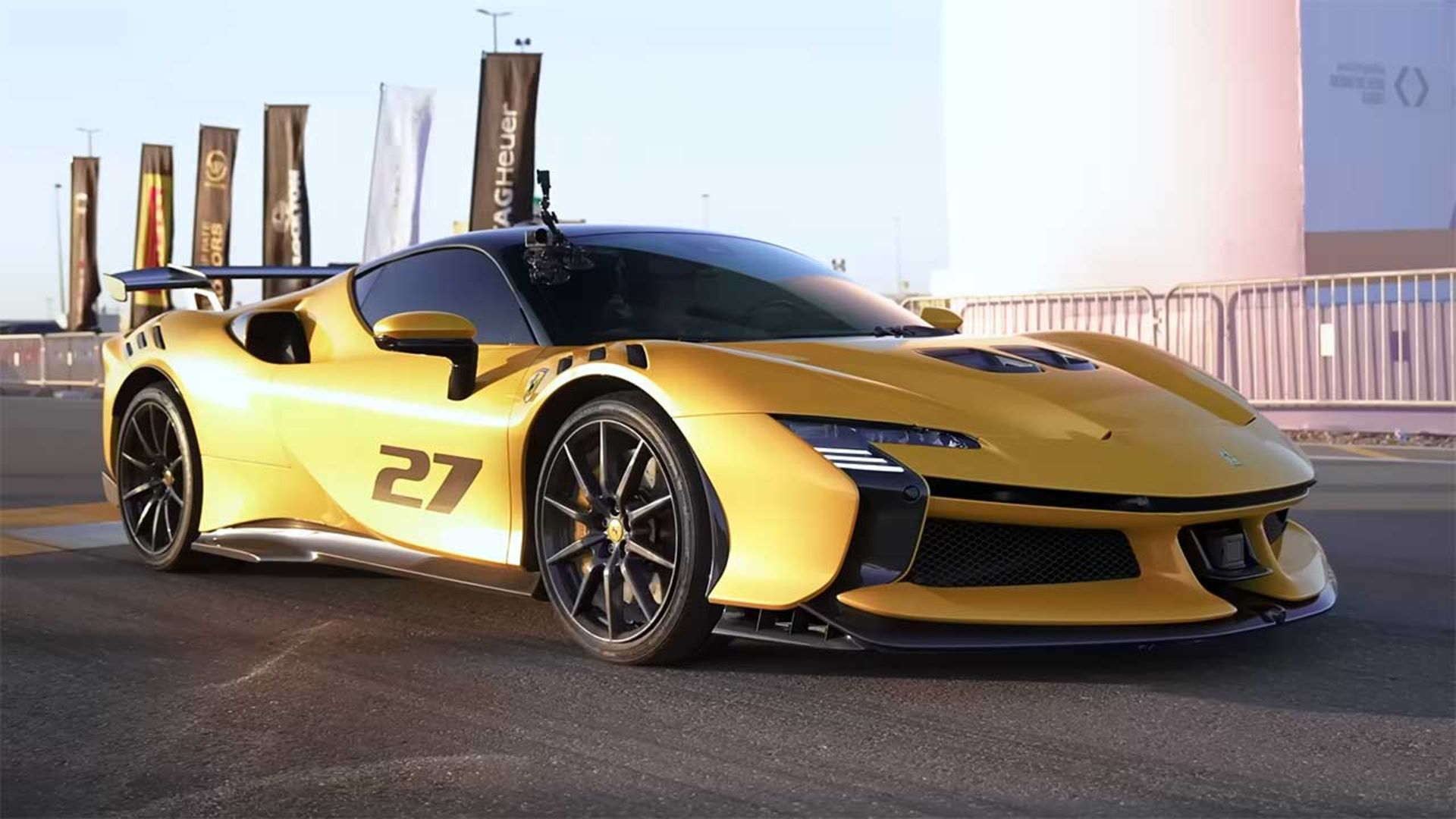 درگ شیائومی SU7 اولترا و فراری SF90 XX