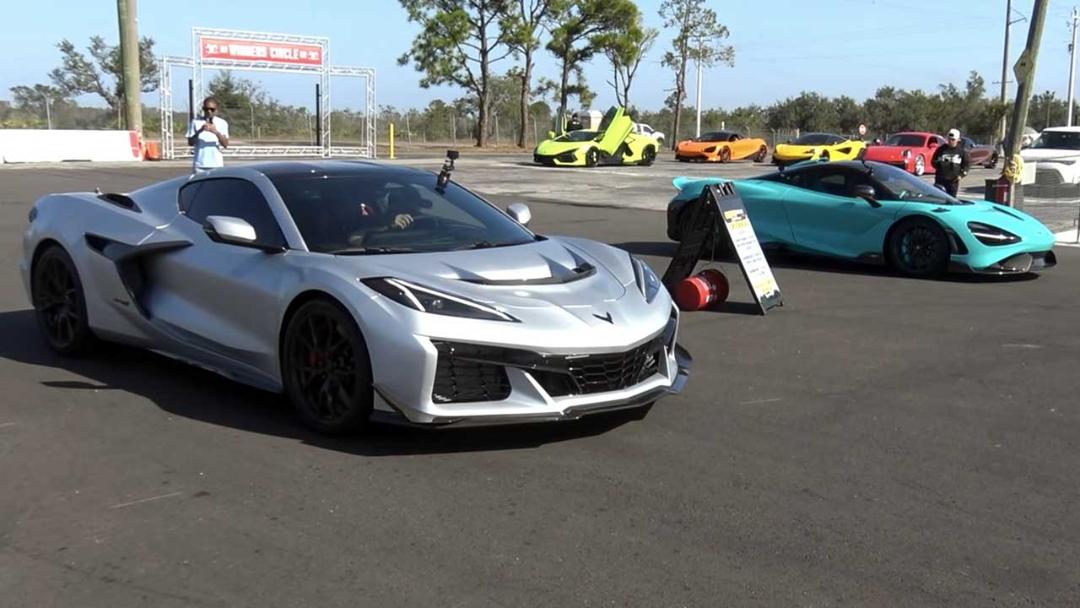 درگ کوروت ZR1X و مک‌لارن 765LT