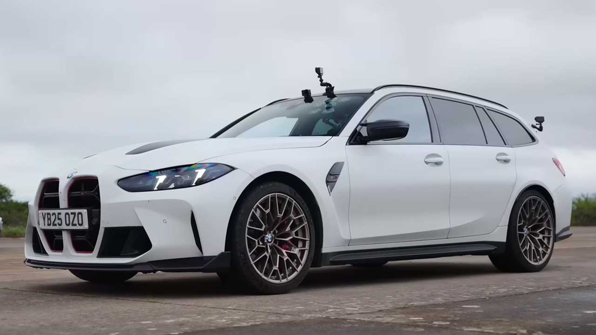 درگ بی‌ام‌و M3 CS و آئودی R8 GT
