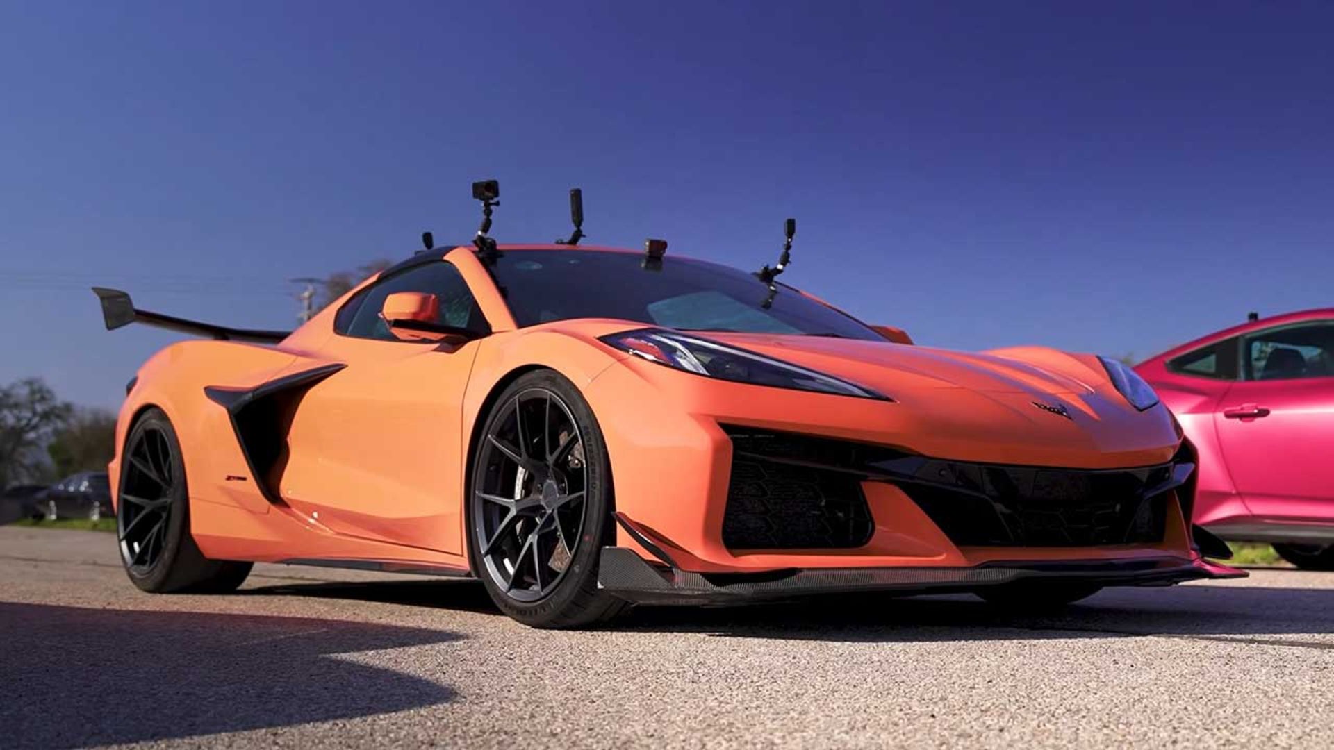 درگ کوروت موستانگ چلنجر