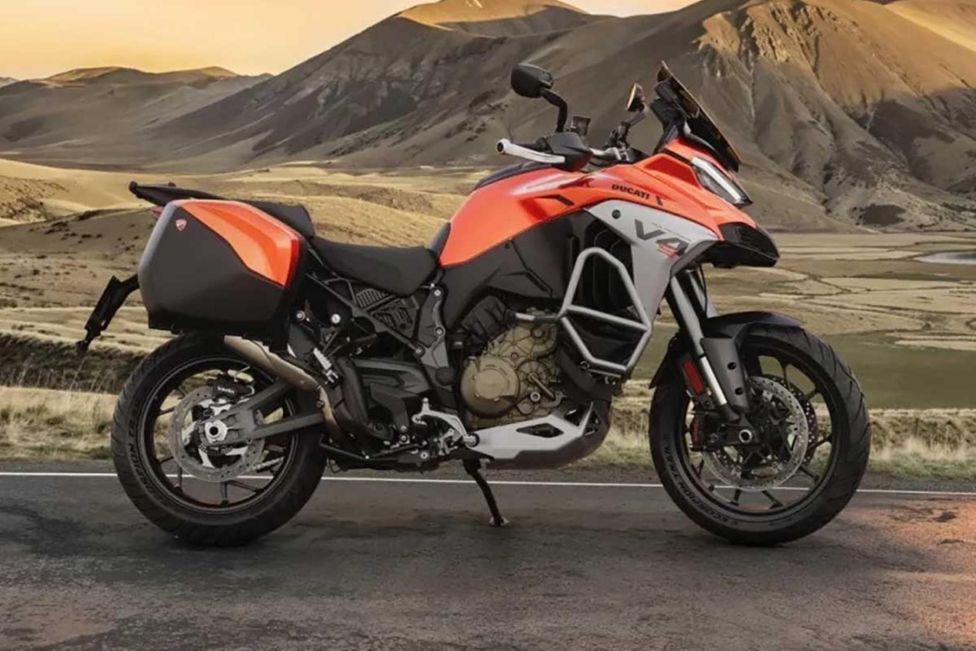 دوکاتی مالتی‌استرادا با رنگ لامبورگینی