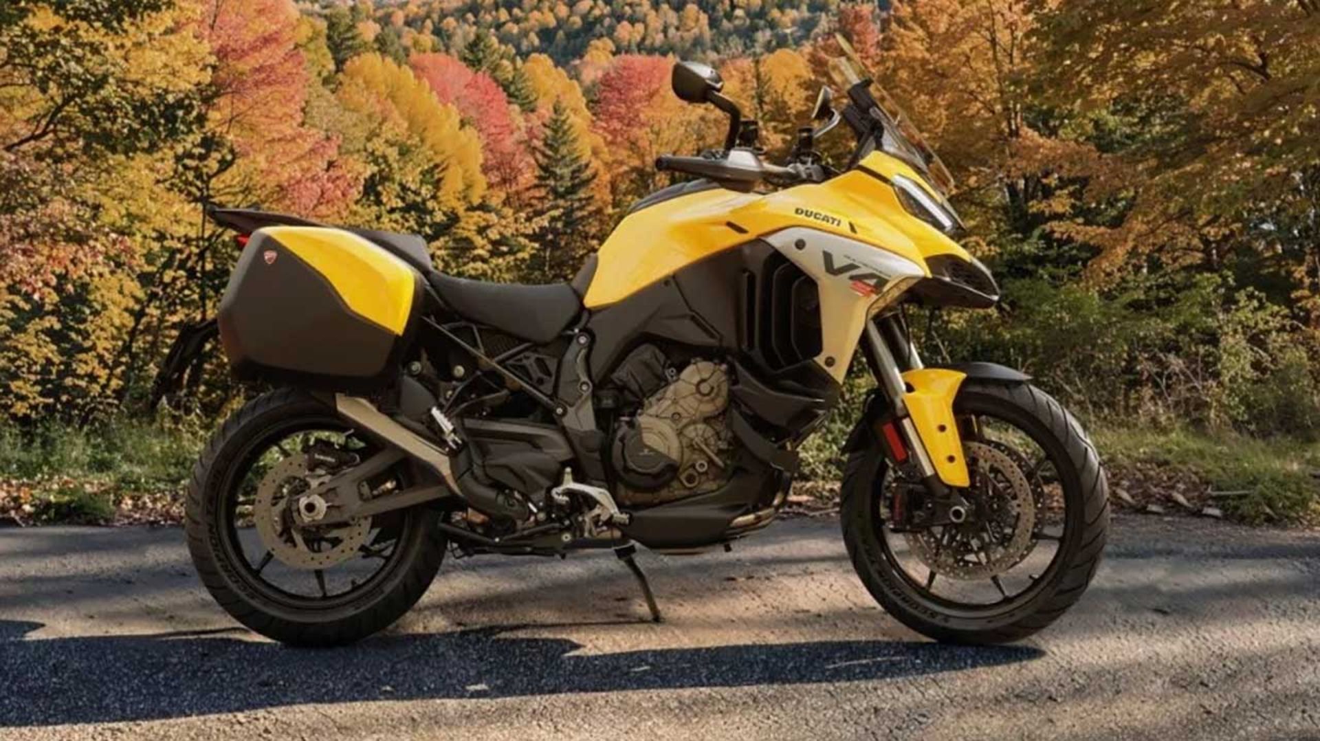 دوکاتی مالتی‌استرادا با رنگ لامبورگینی