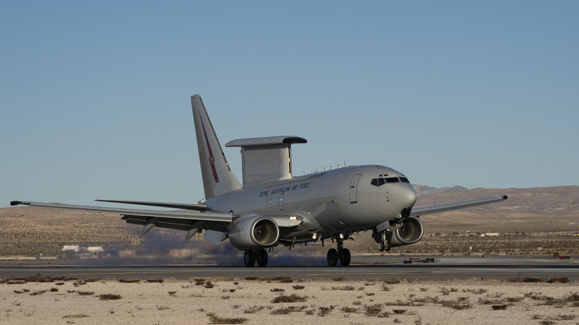 بوئینگ E-7