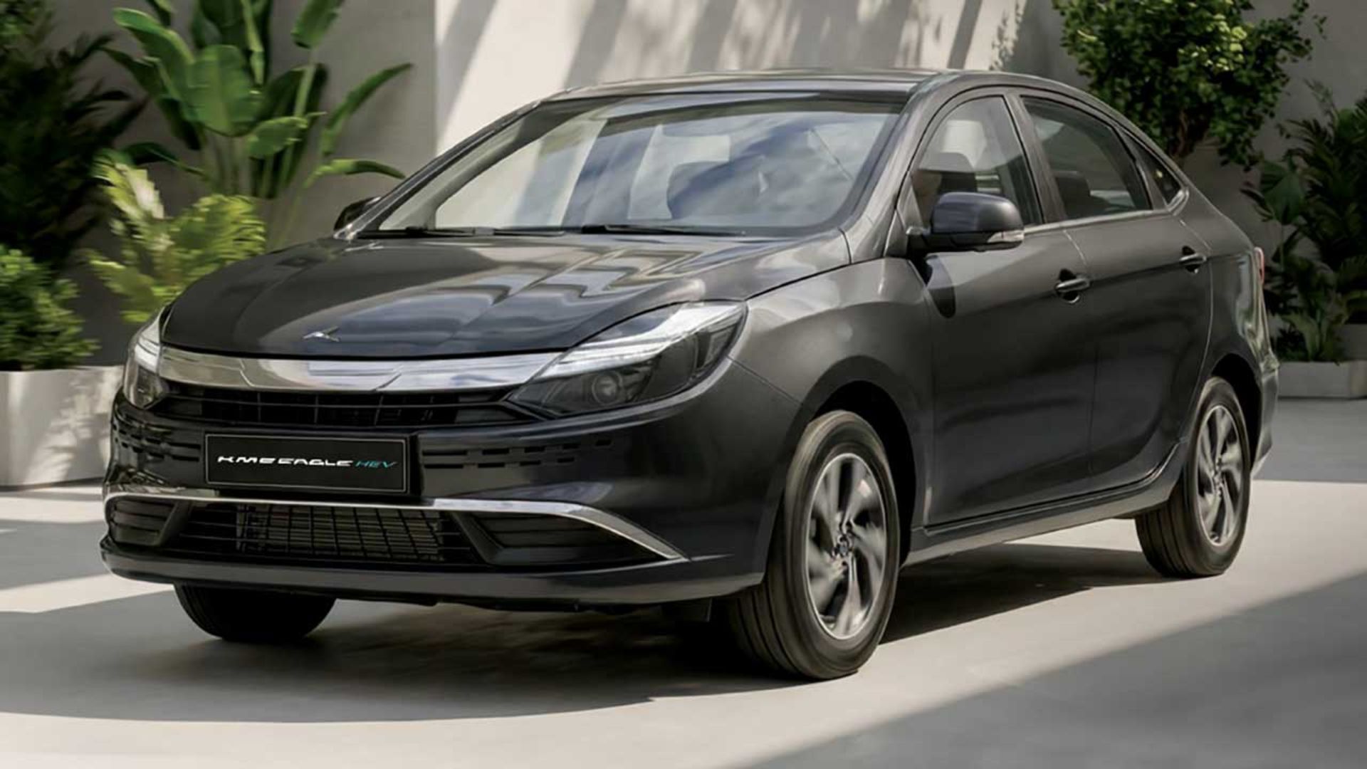 مقایسه اینووی ایران‌خودرو و ایگل کرمان موتور