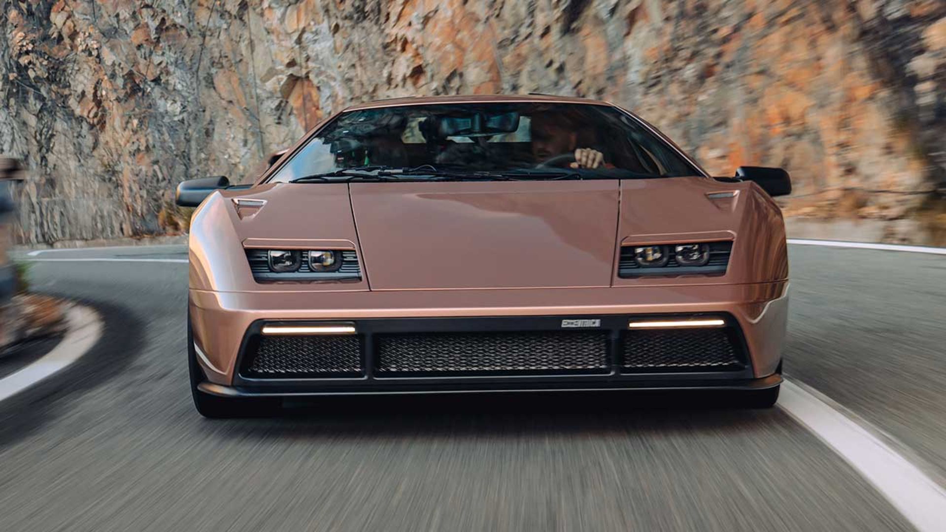 بازتولید لامبورگینی دیابلو اچنتریکا V12