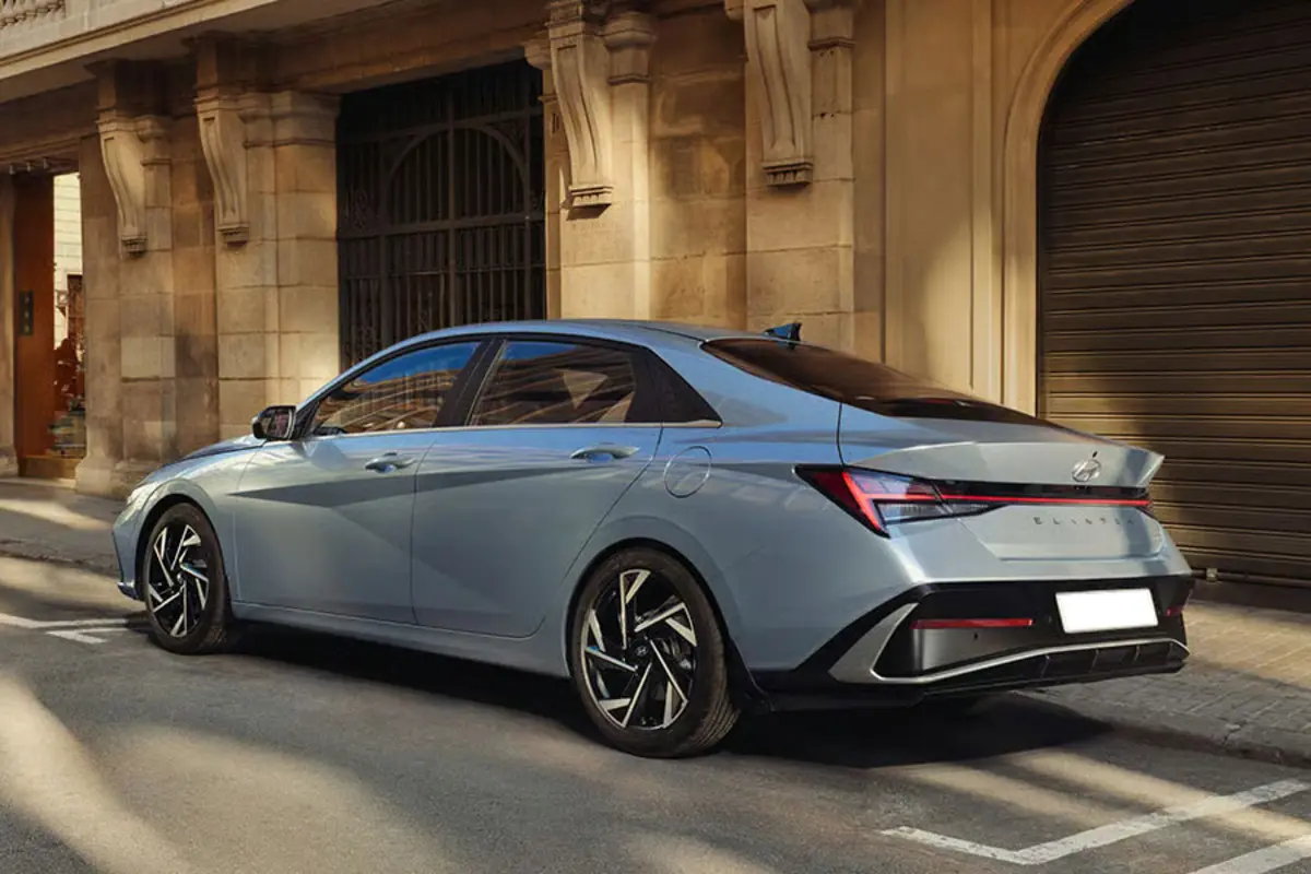 هیوندای النترا