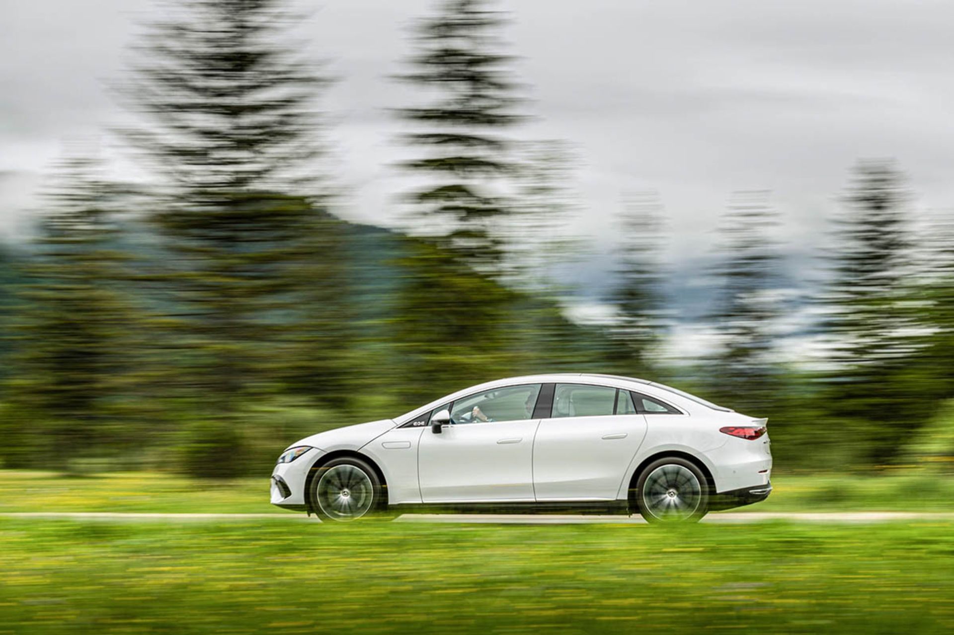 رانندگی با مرسدس EQE