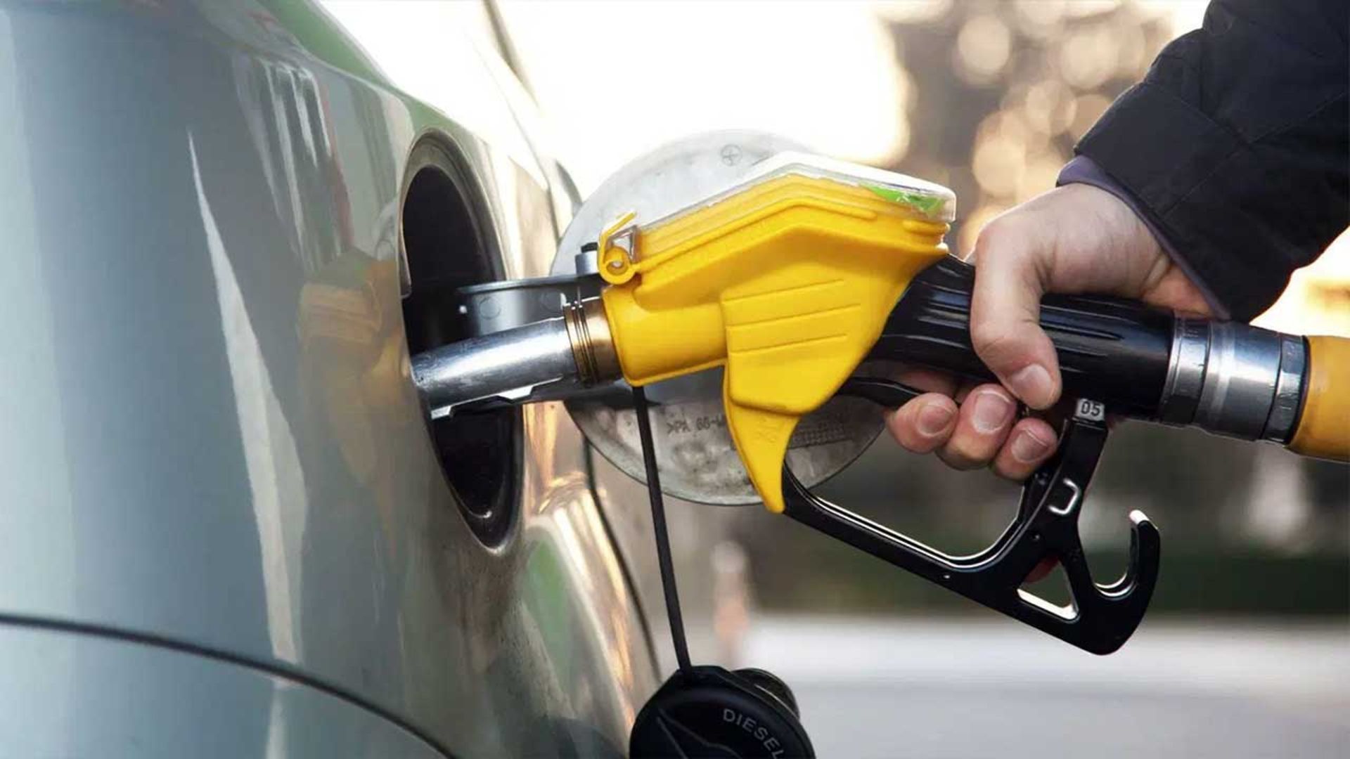 مقایسه هزینه استفاده خودروی برقی و بنزینی