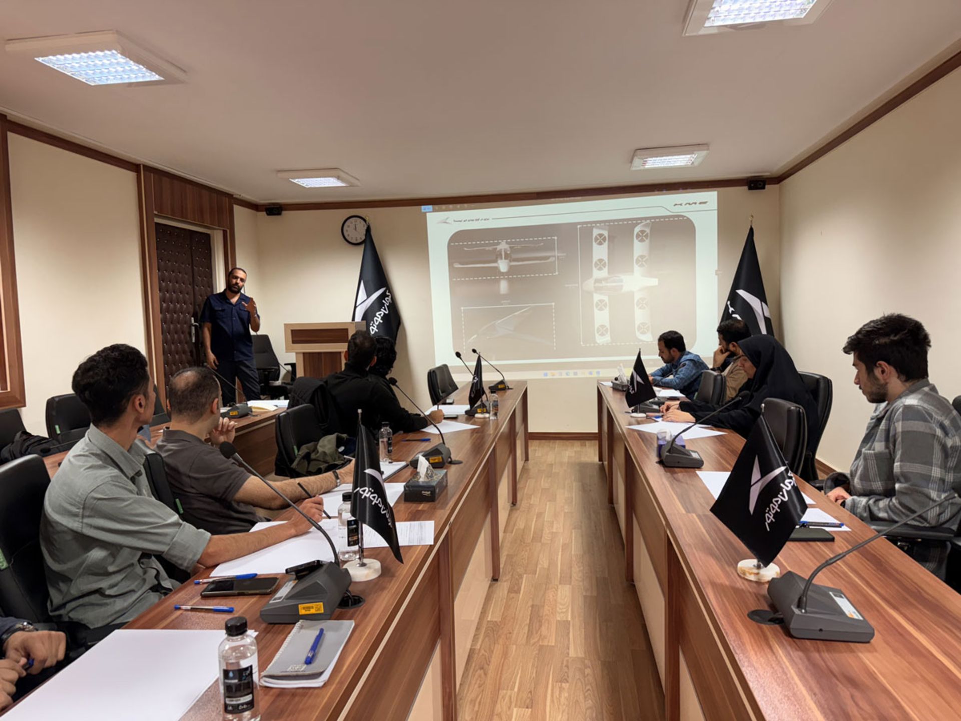 مسابقه طراحی وسایل نقلیه عمودپرواز کرمان‌موتور