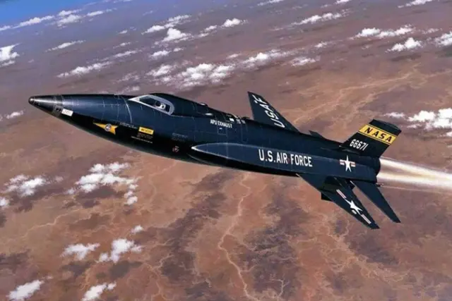 نورث آمریکن X-15 
