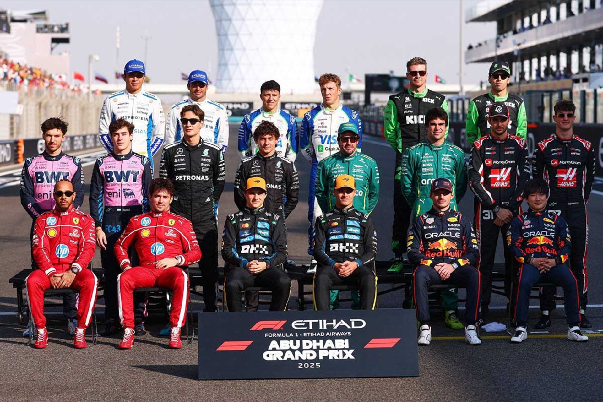 رانندگان فرموا یک فصل 2025