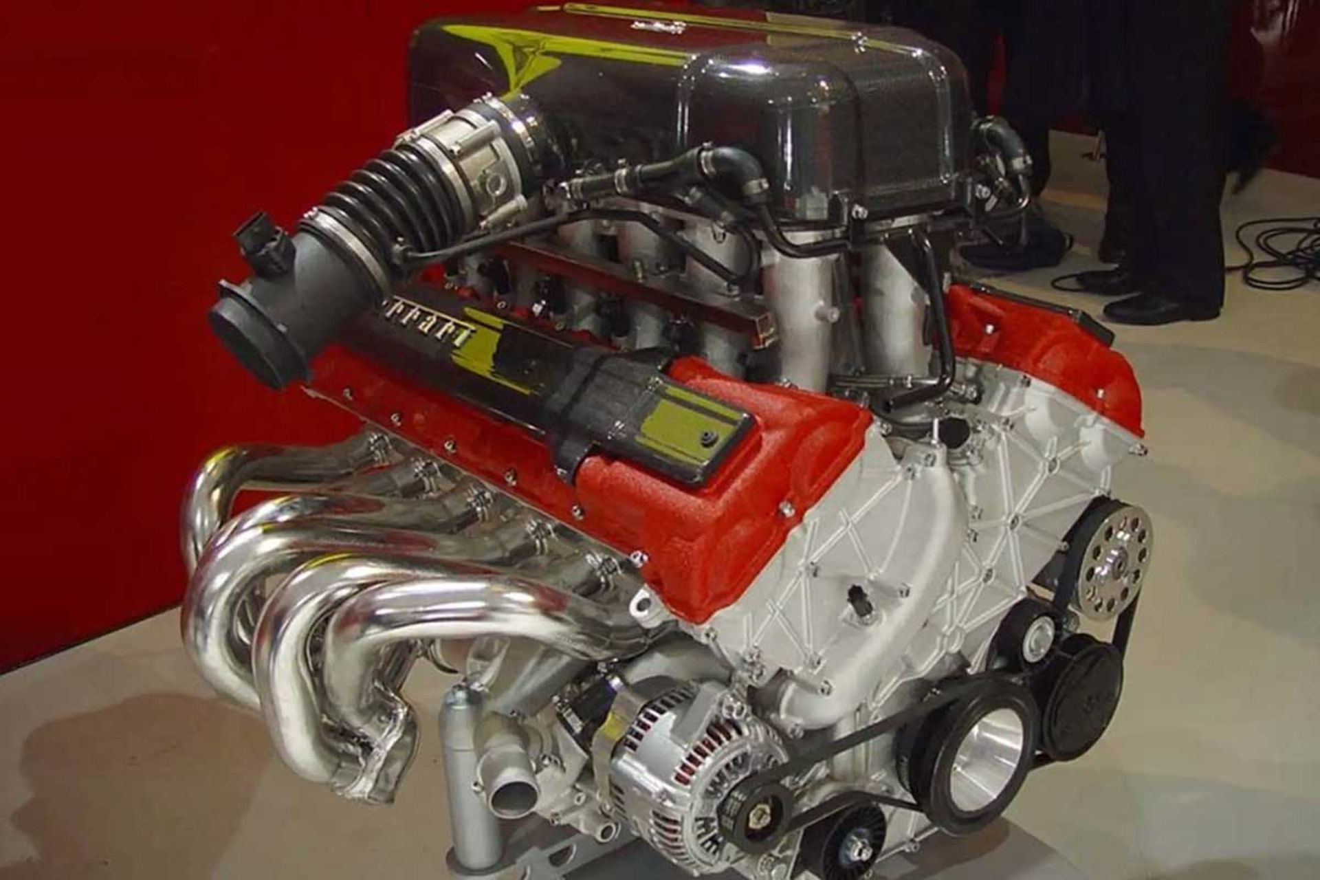 موتور F140 فراری