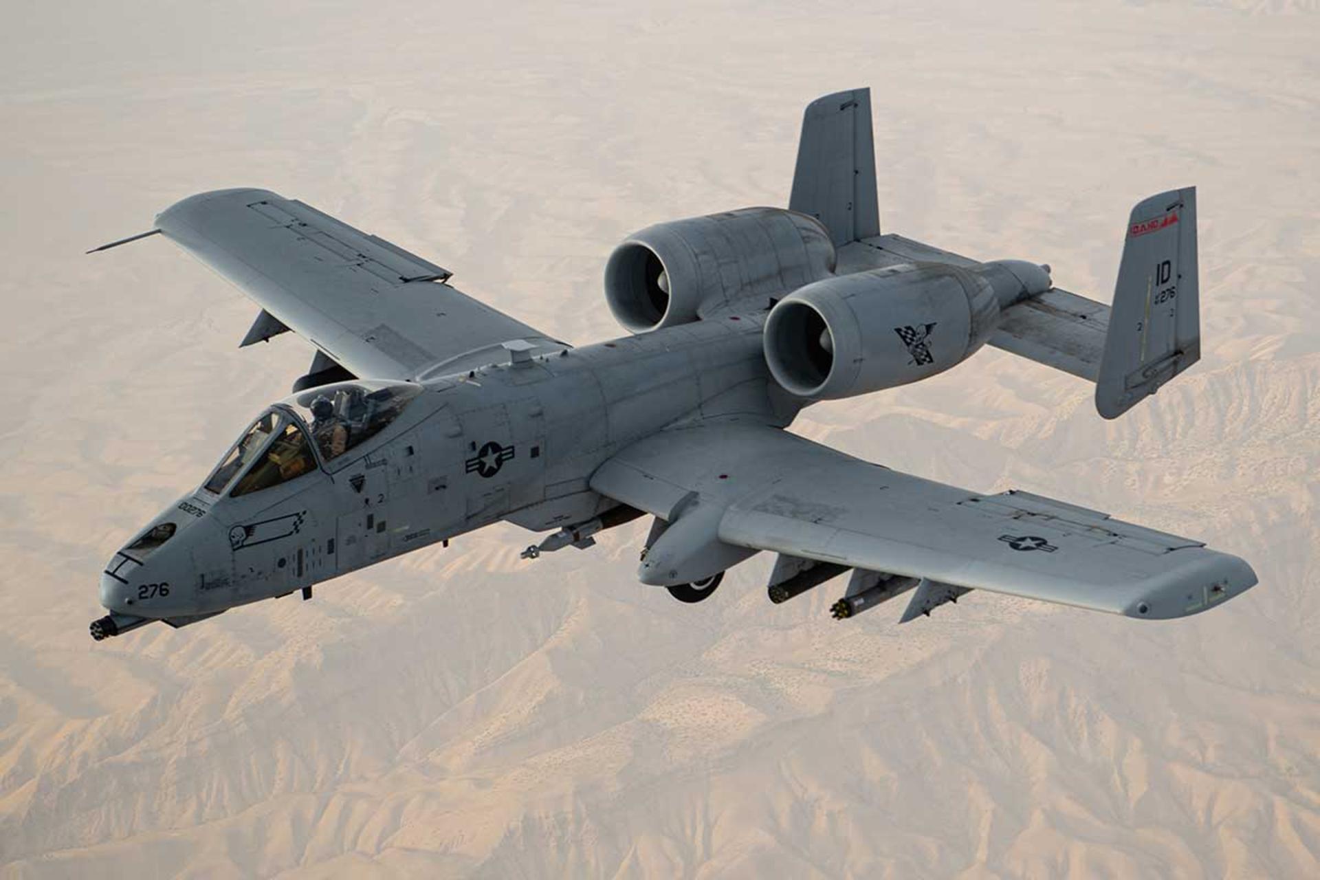 هواپیمای تهاجمی فیرچایلد A-10 تاندربولت